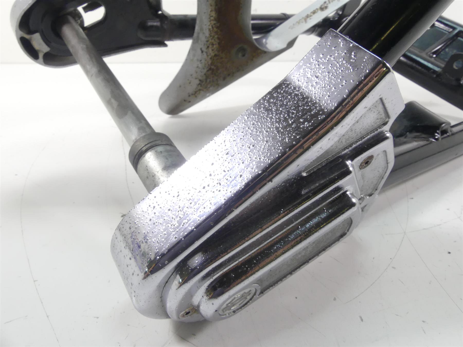 2002 Harley Softail FXSTDI Deuce Rear Swingarm Swing Arm & Covers 48746-07 {{ shop.shopifyCountryName }} - Mototech271