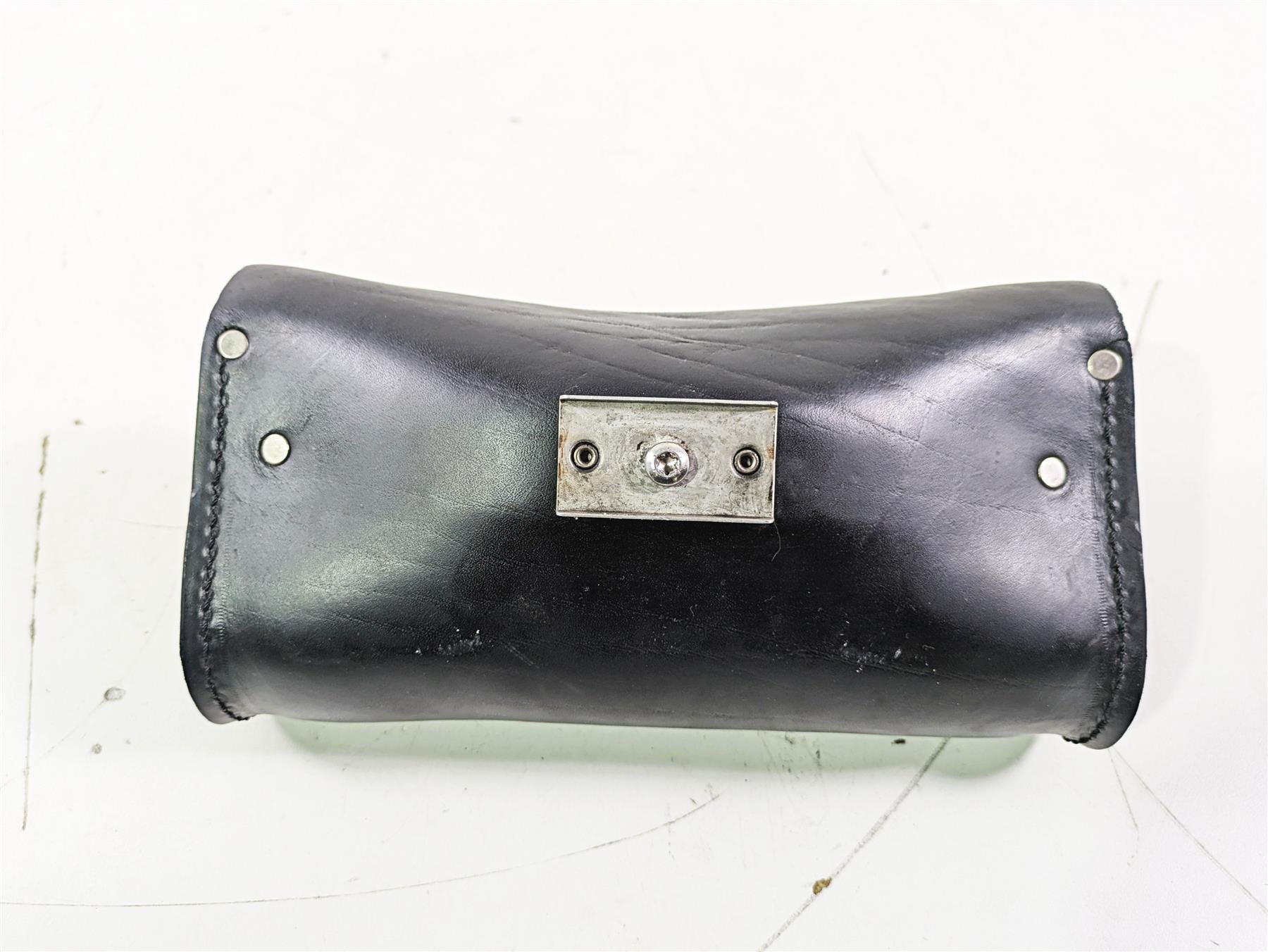 2004 Harley Softail FLSTF Fat Boy Windshield Leather Bag {{ shop.shopifyCountryName }} - Mototech271