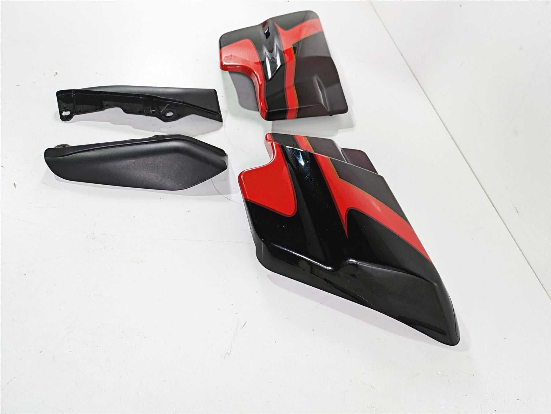 2017 Harley Touring FLHTKSE CVO E-Glide Side Cover Wind Deflector Set 66048-09A {{ shop.shopifyCountryName }} - Mototech271