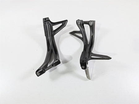 2019 Triumph Speed Triple RS 1050 Rear Passenger Footpeg Set T2081783 T2081784 {{ shop.shopifyCountryName }} - Mototech271