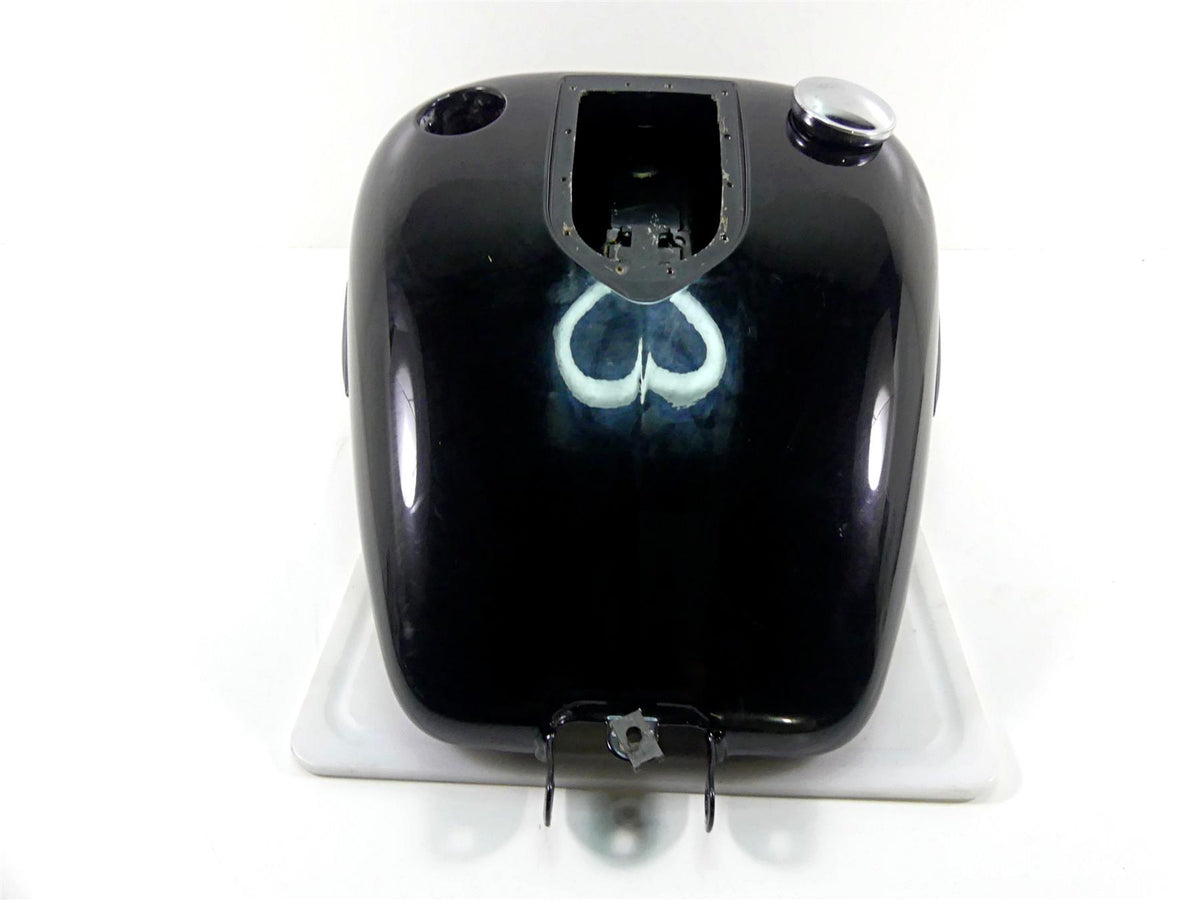 2010 Harley FXDF Dyna Fat Bob Fuel Gas Petrol Tank - Dented 61586-04B {{ shop.shopifyCountryName }} - Mototech271
