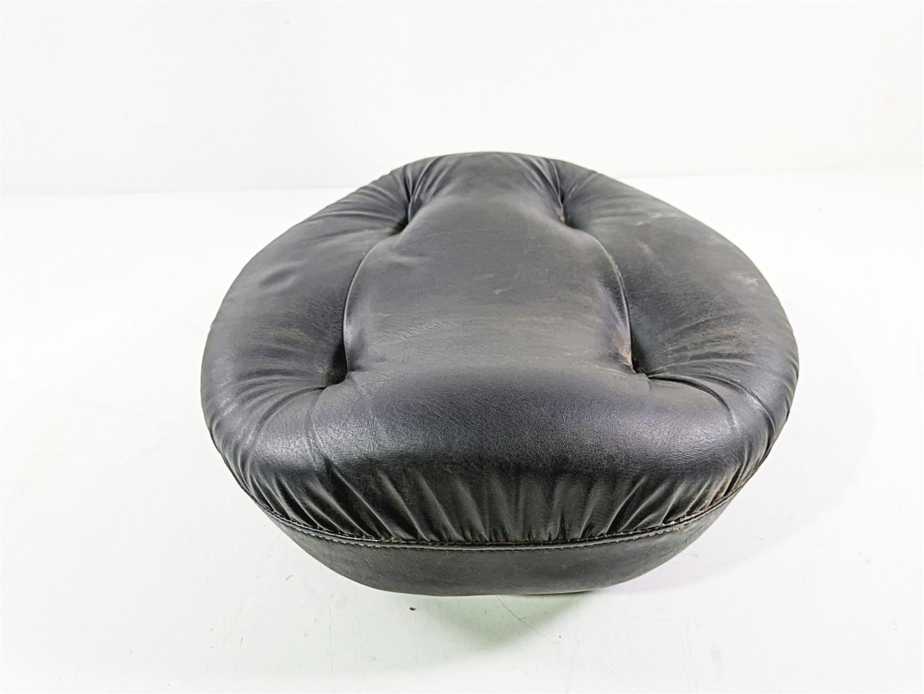 2008 Yamaha XVZ1300 Royal Star Rear Passenger Seat Saddle 4XY-24750-10-00 {{ shop.shopifyCountryName }} - Mototech271