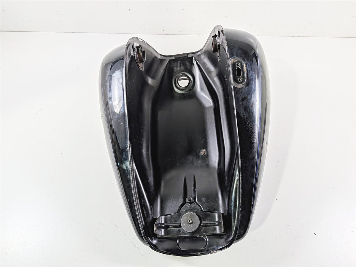 2002 Yamaha XVS650 V-Star Classic Fuel Gas Tank - Read 4TR-Y2410 {{ shop.shopifyCountryName }} - Mototech271
