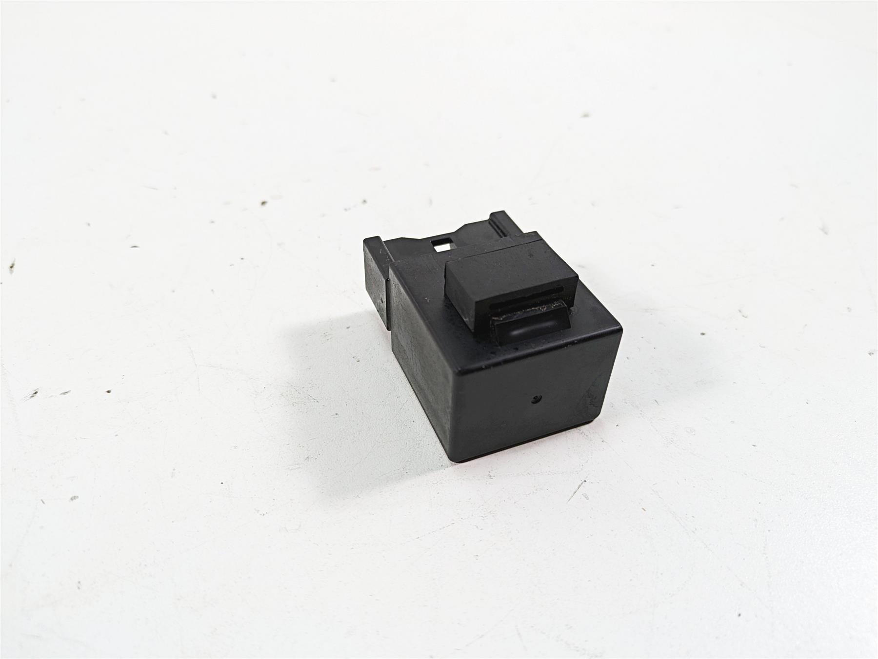 2007 Yamaha R1 YZFR1 Fuel Gas Petrol Pump Relays 5VK-81950-30 – Mototech271