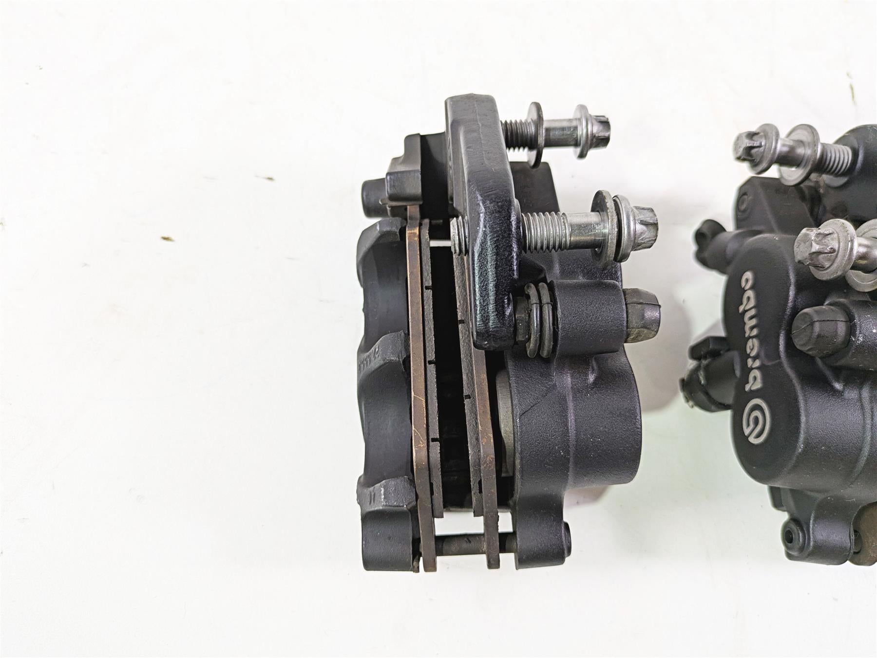 2017 BMW F800GS Adv K75 Brembo Front Brake Caliper Set 34117716715 34117716716 {{ shop.shopifyCountryName }} - Mototech271