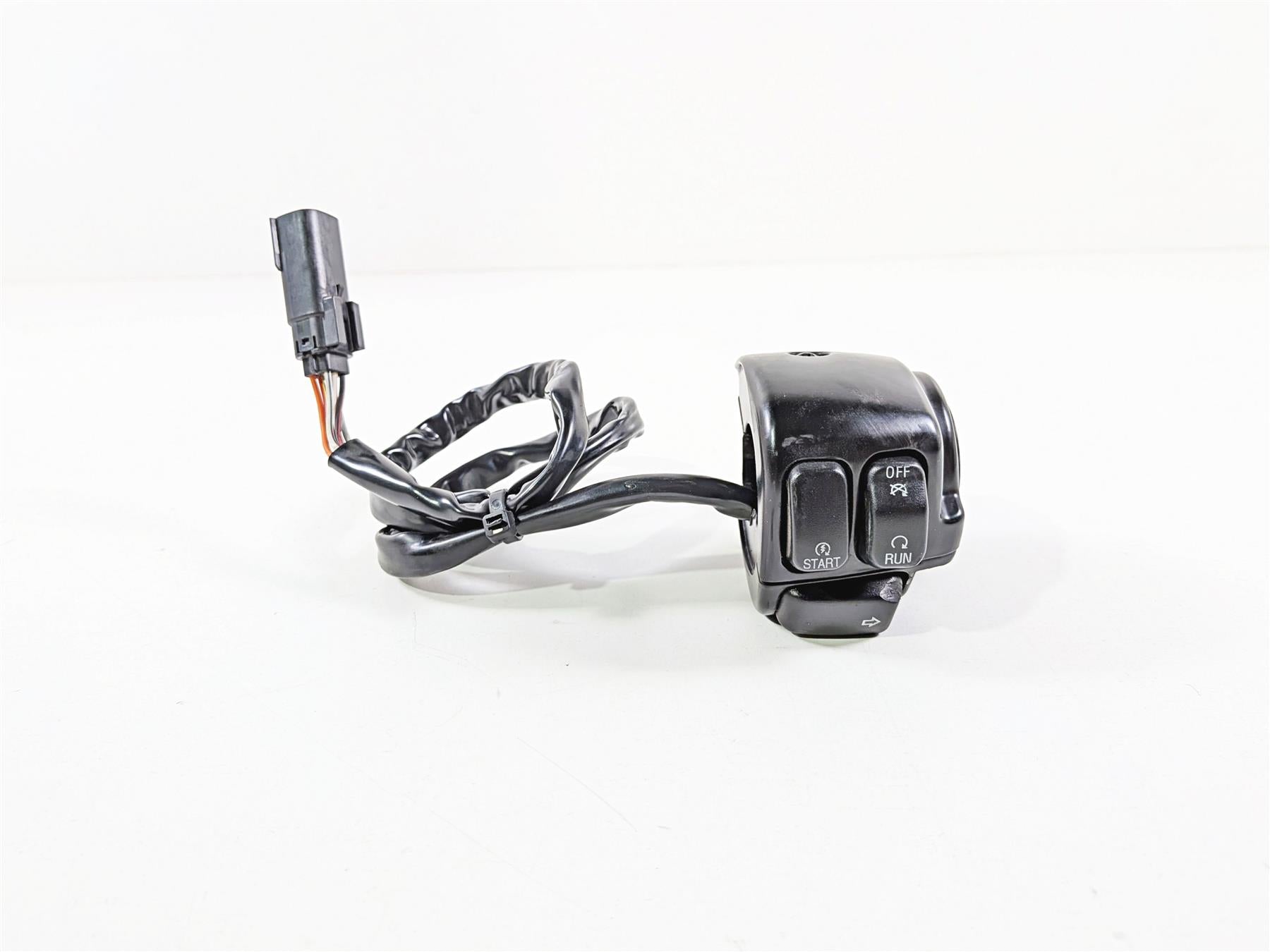 2011 Harley VRSCDX Night Rod Right Hand Start Stop Control Switch -Read 71684-06 {{ shop.shopifyCountryName }} - Mototech271