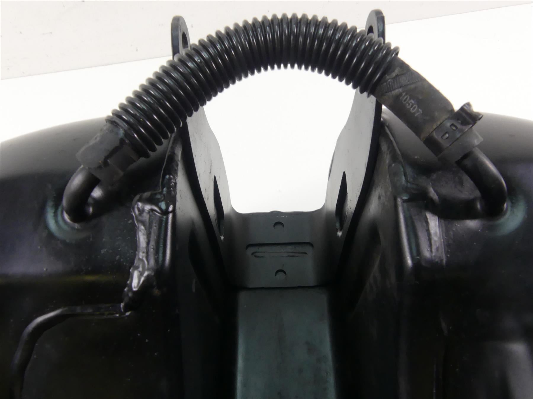 2008 Harley Softail FLSTSB Cross Bones Fuel Gas Tank Reservoir -No Dent 61000800 {{ shop.shopifyCountryName }} - Mototech271