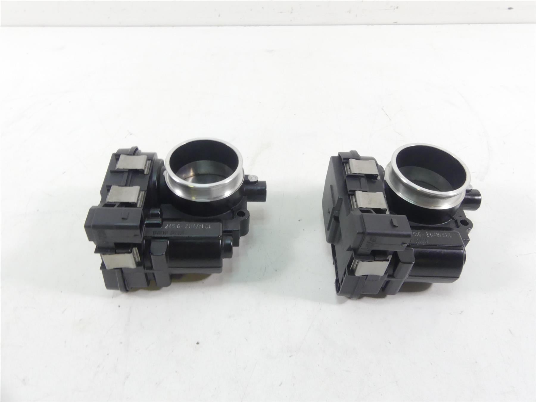 2017 BMW R1200GS GSW K50 Fuel Injection Throttle Body Bodies Set 13548564959 {{ shop.shopifyCountryName }} - Mototech271