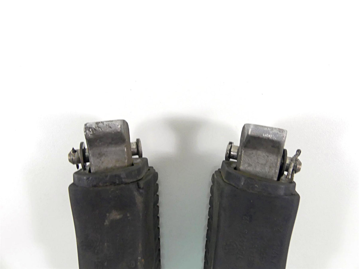 2013 BMW F800GS STD K72 Rear Passenger Footpeg Set 46717705653 46717705654 {{ shop.shopifyCountryName }} - Mototech271