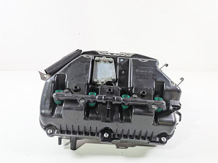 2022 Kawasaki ZX10R ZX1000 Ninja Air Box Filter Cleaner & Injectors 11010-1807 {{ shop.shopifyCountryName }} - Mototech271