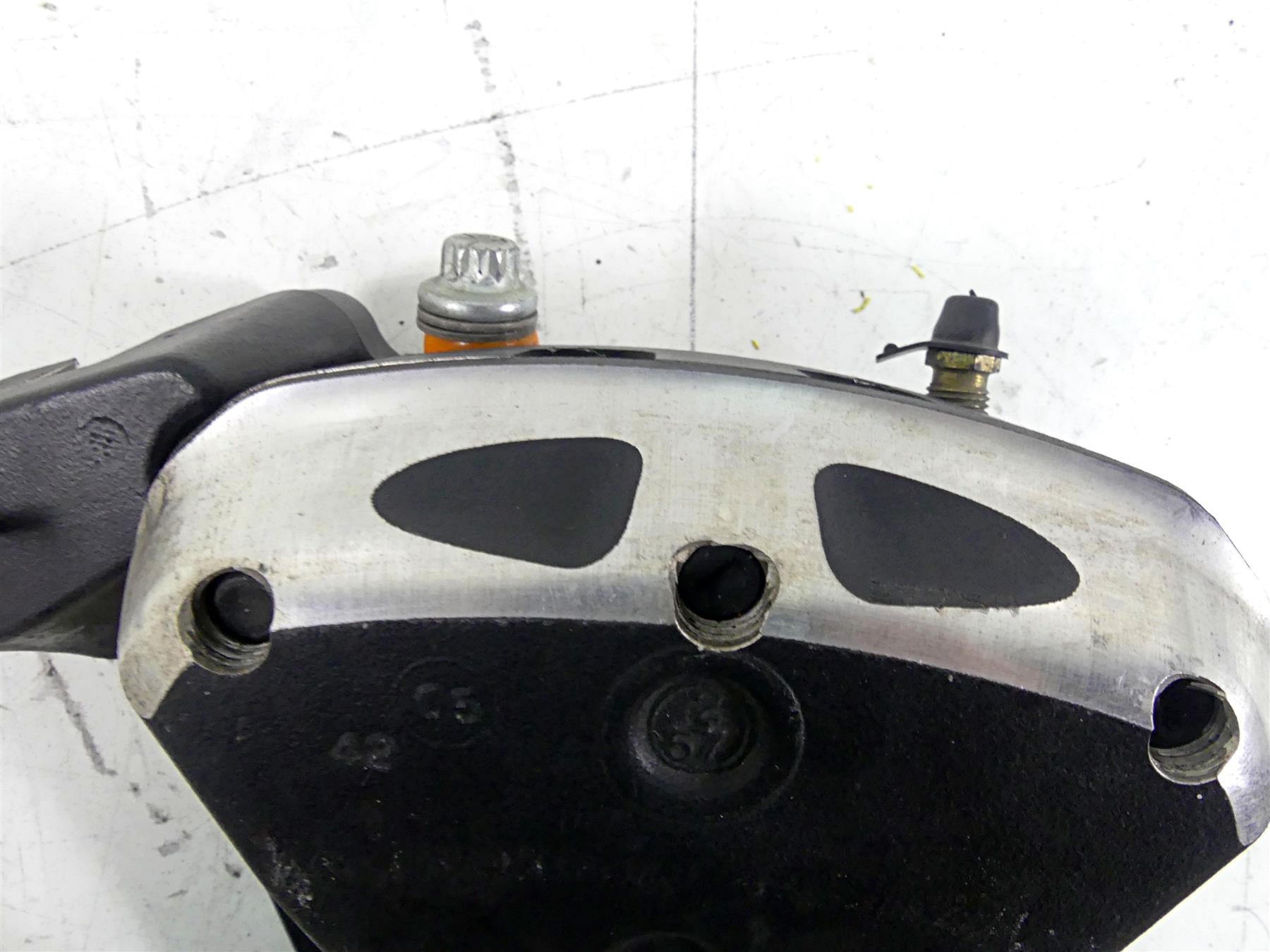 2006 Harley Softail FXSTSI Springer Rear Brake Caliper & Bracket 40908-06 {{ shop.shopifyCountryName }} - Mototech271
