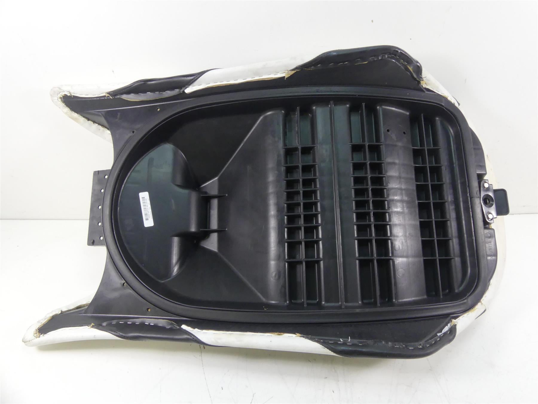 2018 Yamaha Waverunner VX 1800 Cruiser Front Seat Saddle F2X-U371A-60-00-80 {{ shop.shopifyCountryName }} - Mototech271