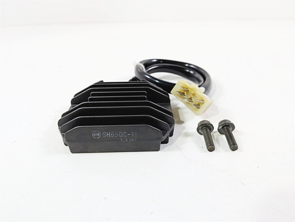 2002 Yamaha FZ1 FZS10 Fazer Rectifier Voltage Regulator 5FL-81960-00-00 SH650C-11