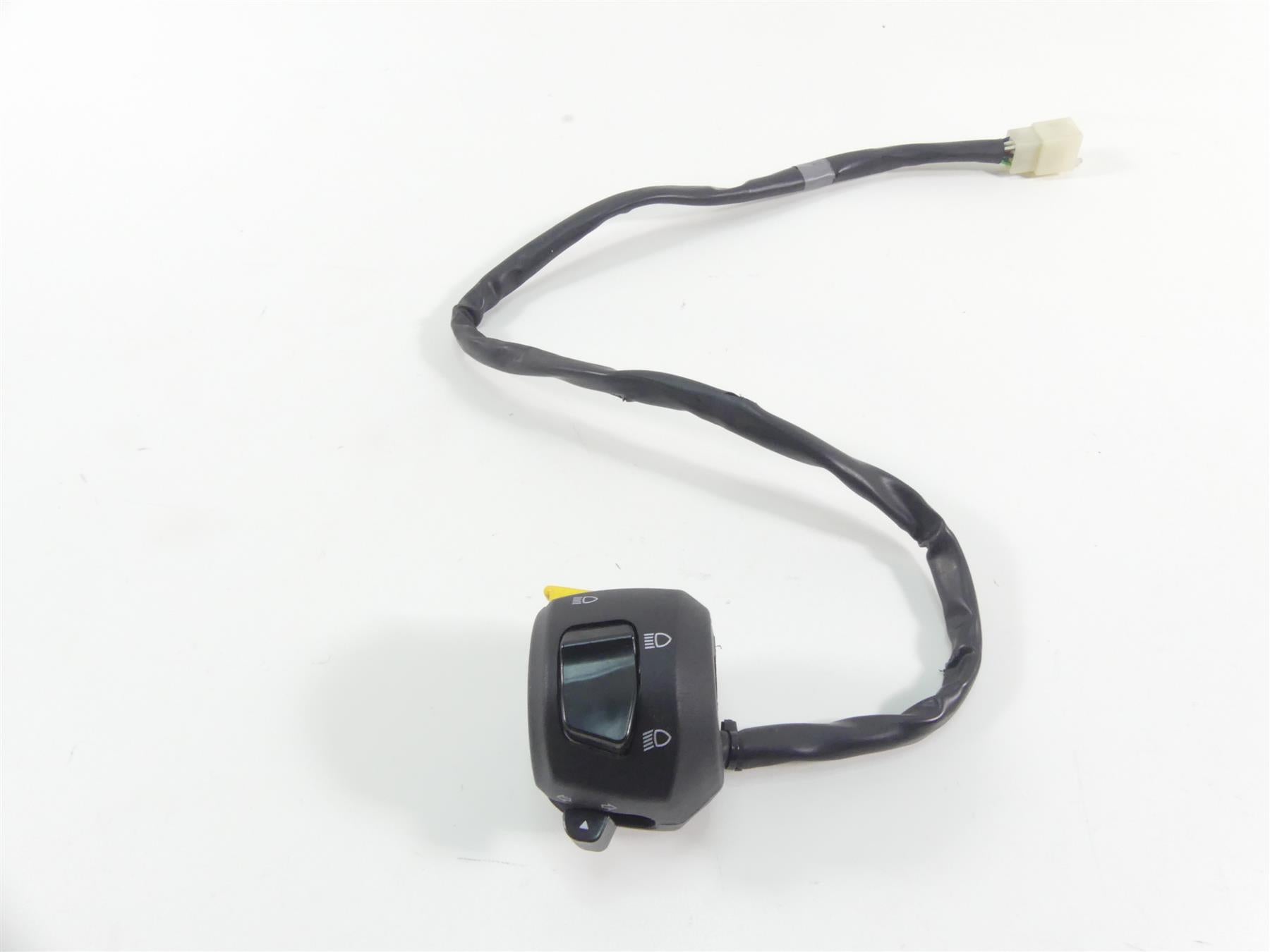 2016 Moto Guzzi V7 II Special 750 Left Hand Blinker Control Switch B063975 {{ shop.shopifyCountryName }} - Mototech271