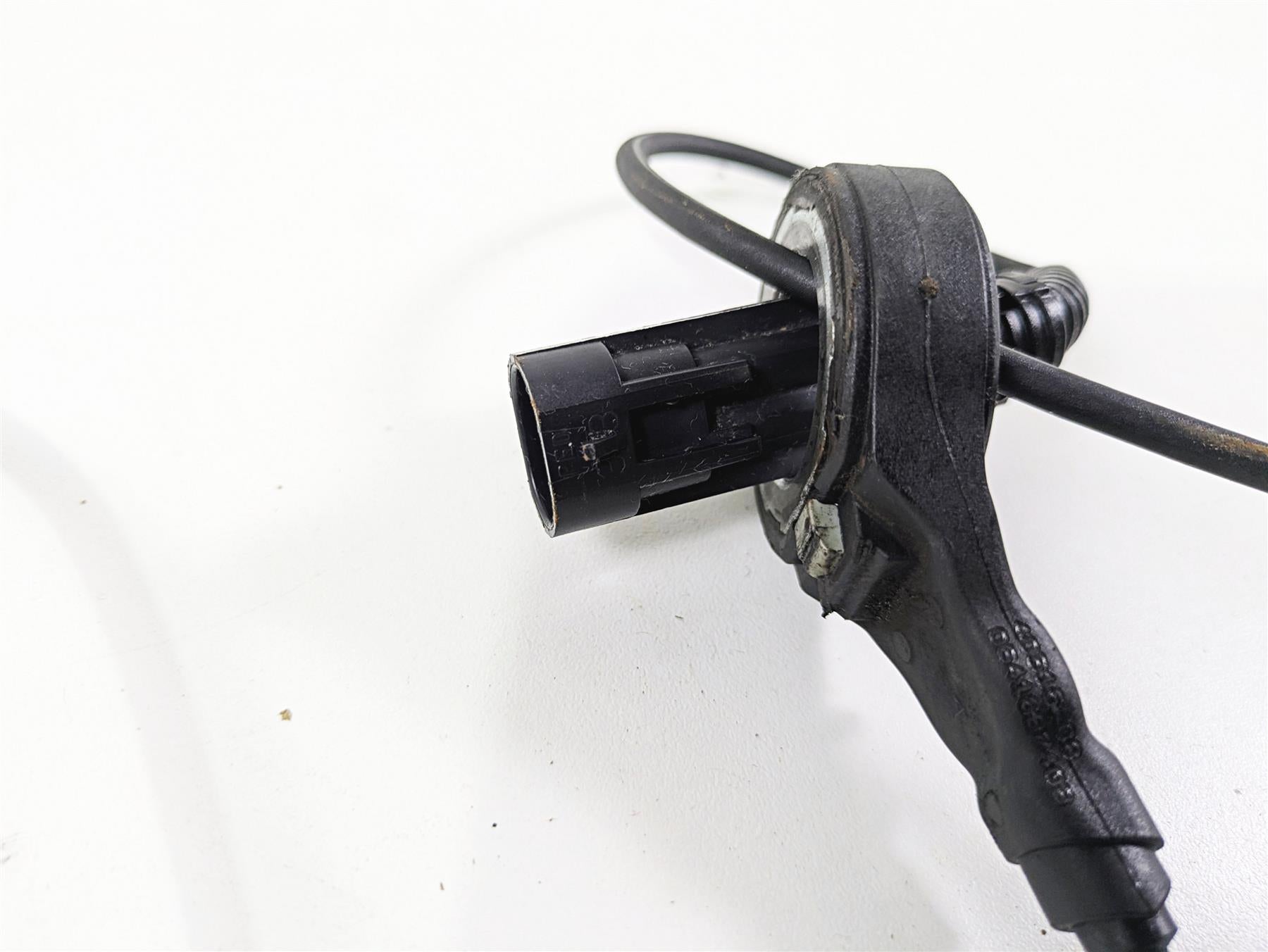 2016 Harley Touring FLHR Road King Front Rear Abs Wheel Speed Sensors 32700017 {{ shop.shopifyCountryName }} - Mototech271