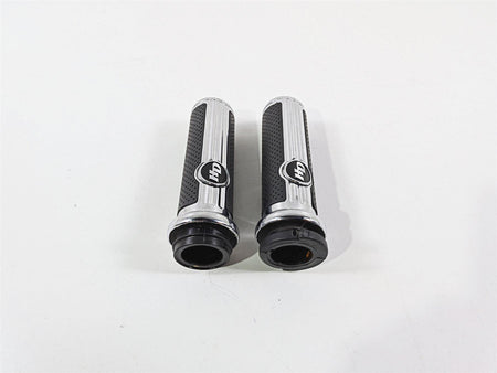 2017 Harley Touring FLHXS Street Glide Defiance Chrome Rubber Hand Grips 56100158 {{ shop.shopifyCountryName }} - Mototech271