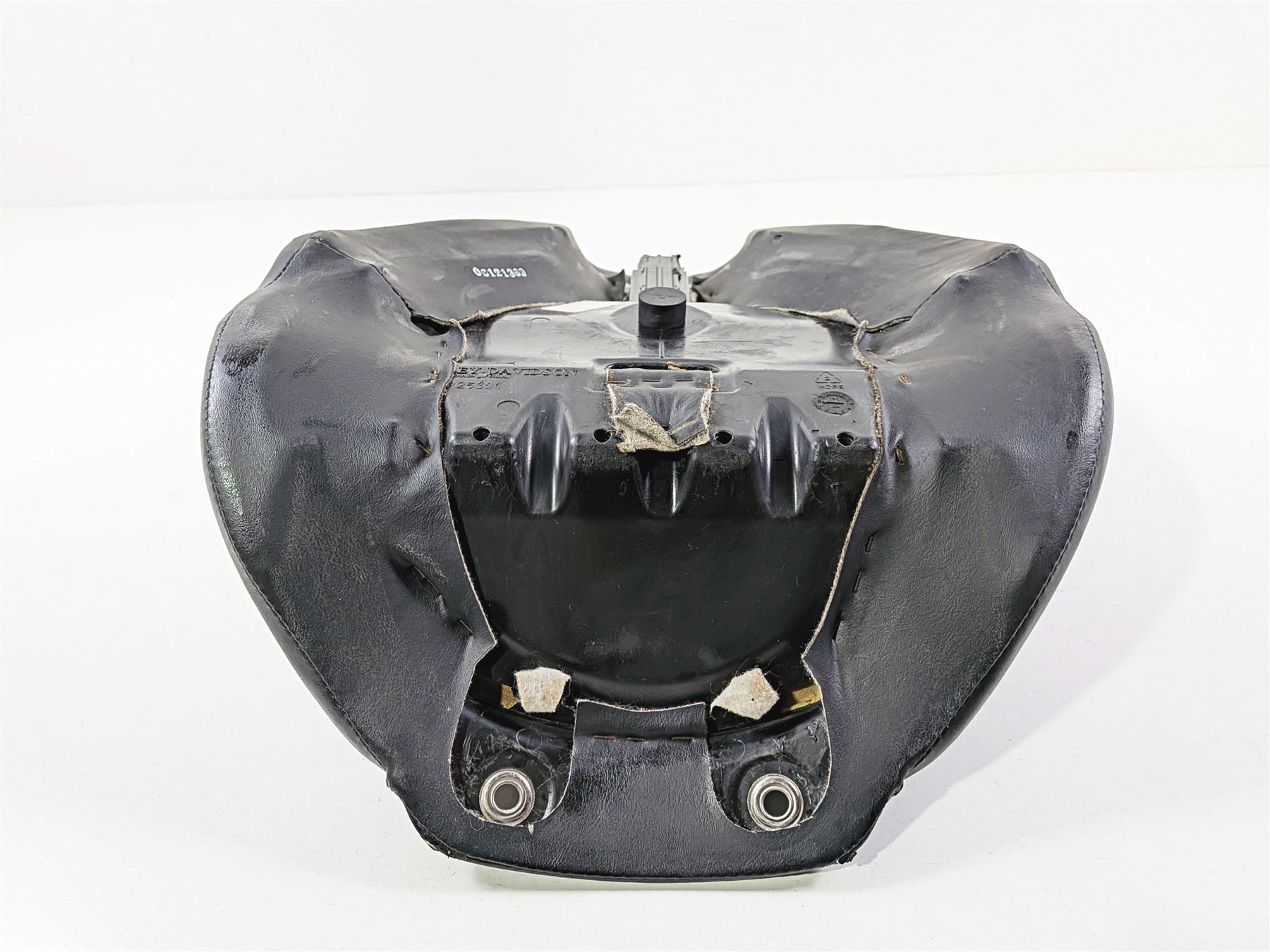 2014 Harley FXSB Softail Breakout Front Driver Seat Saddle 52000096-Mototech271