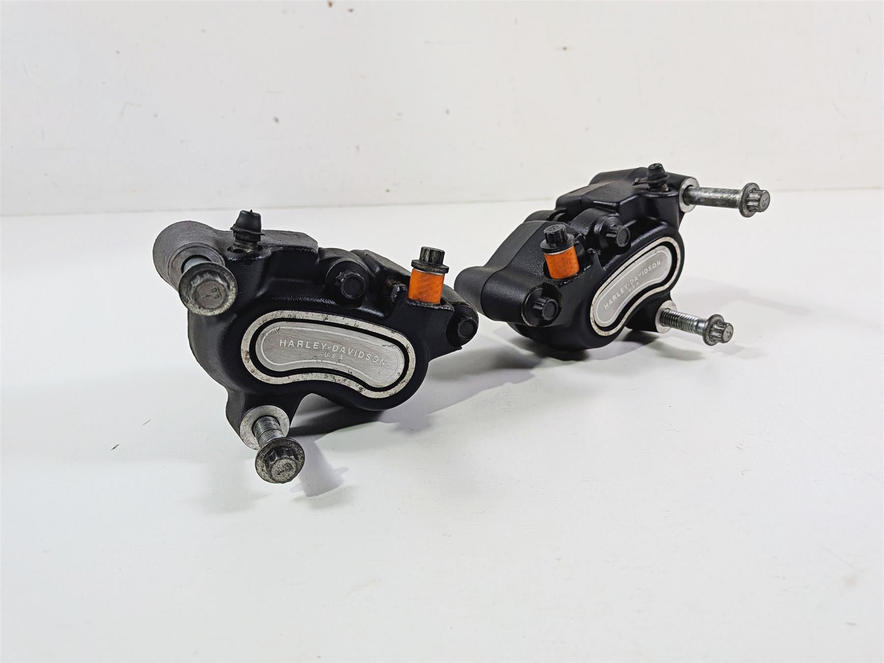 2014 Harley FXDL Dyna Low Rider Front Brake Caliper Set 41300001 41300002 {{ shop.shopifyCountryName }} - Mototech271