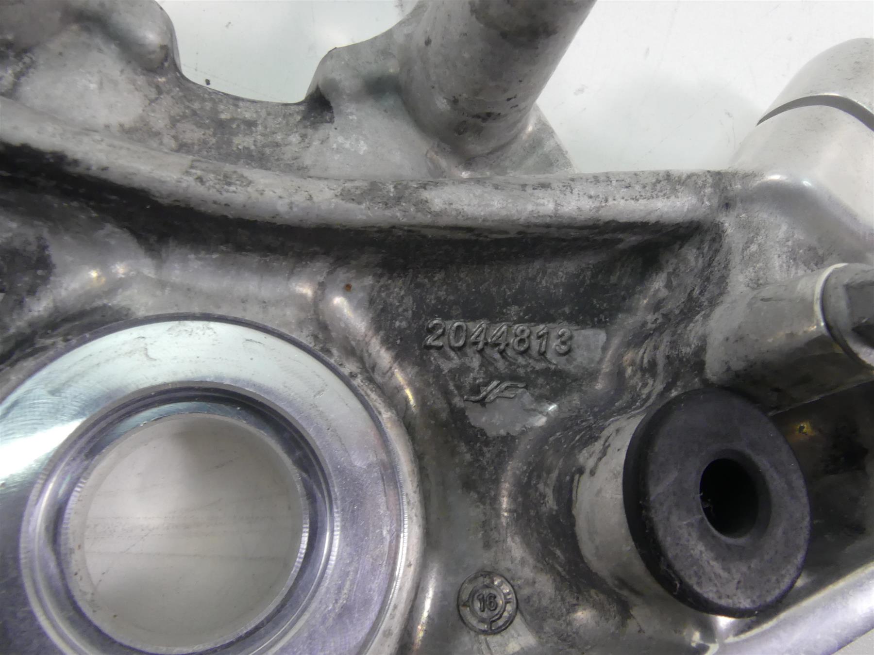 2017 Triumph Thruxton 1200R Upper Triple Tree Steering Head 52mm T2044813 {{ shop.shopifyCountryName }} - Mototech271