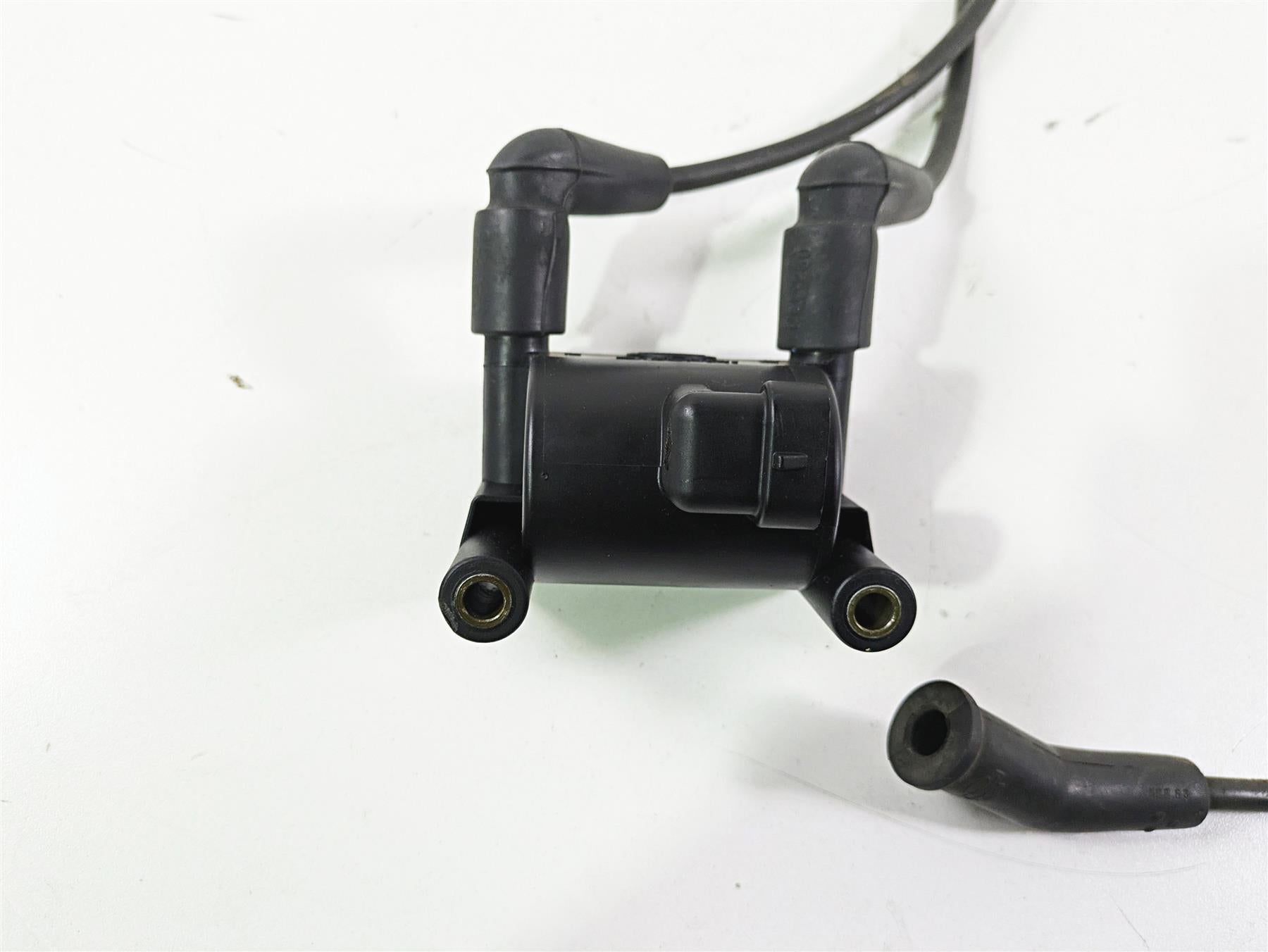 2011 Harley Touring FLHTCUSE CVO E-Glide Ignition Coil Wire Plug Set 31696-07A {{ shop.shopifyCountryName }} - Mototech271