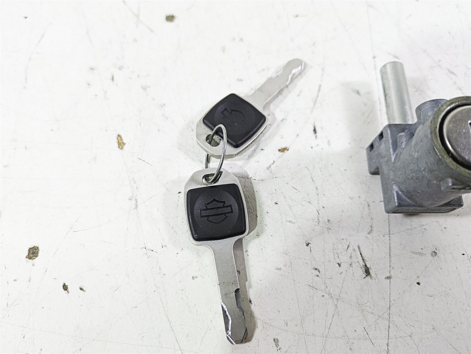 2021 Harley Softail FLSL Slim Steering Key Lock Set 45600049 {{ shop.shopifyCountryName }} - Mototech271