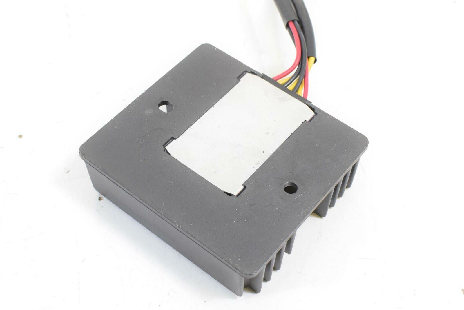 2009 Triumph Daytona 675 Rectifier Voltage Volts Regulator T1304040 {{ shop.shopifyCountryName }} - Mototech271