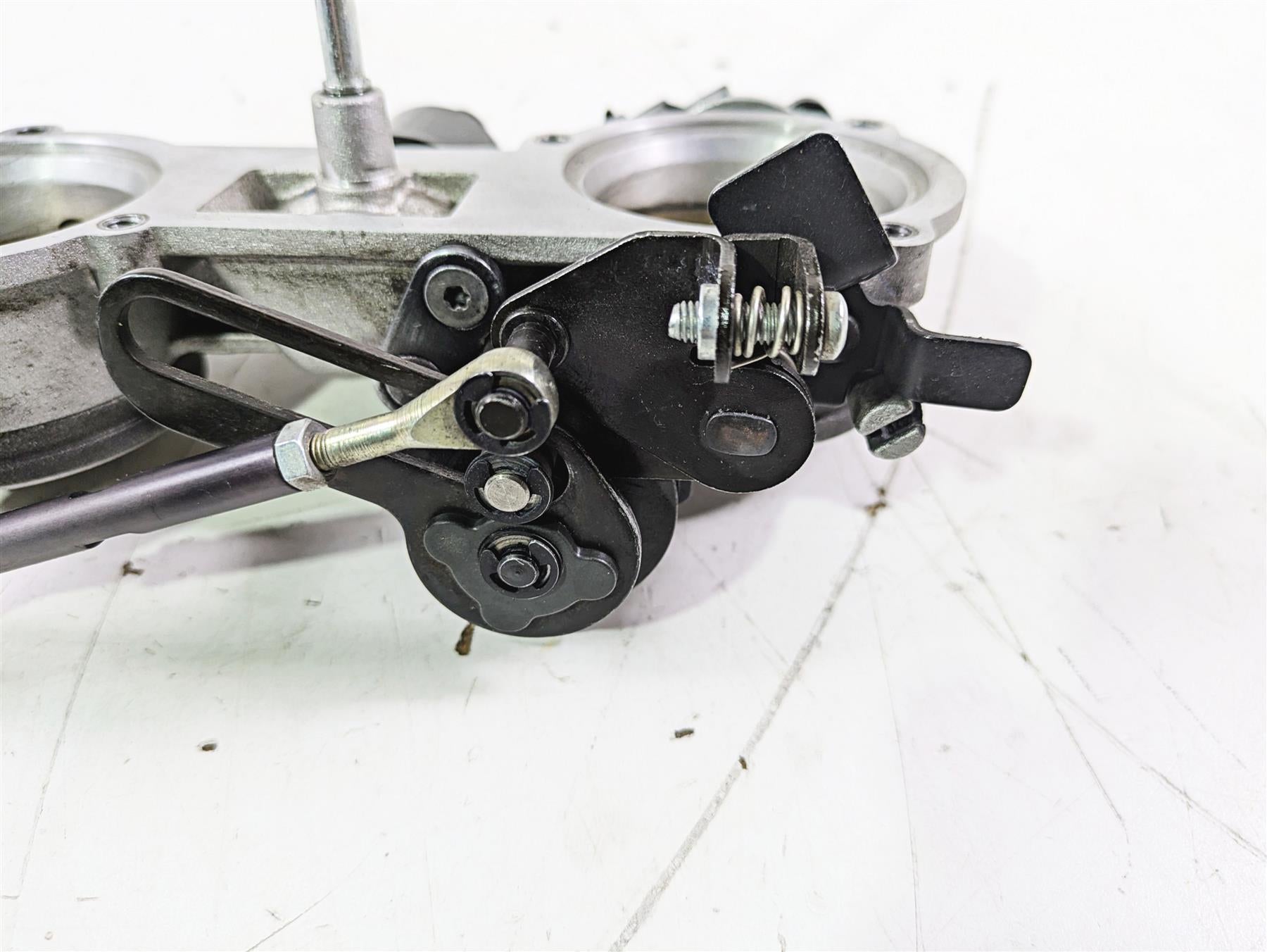 2012 Harley VRSCF Muscle V Rod Throttle Body Bodies - Read 27657-01 {{ shop.shopifyCountryName }} - Mototech271