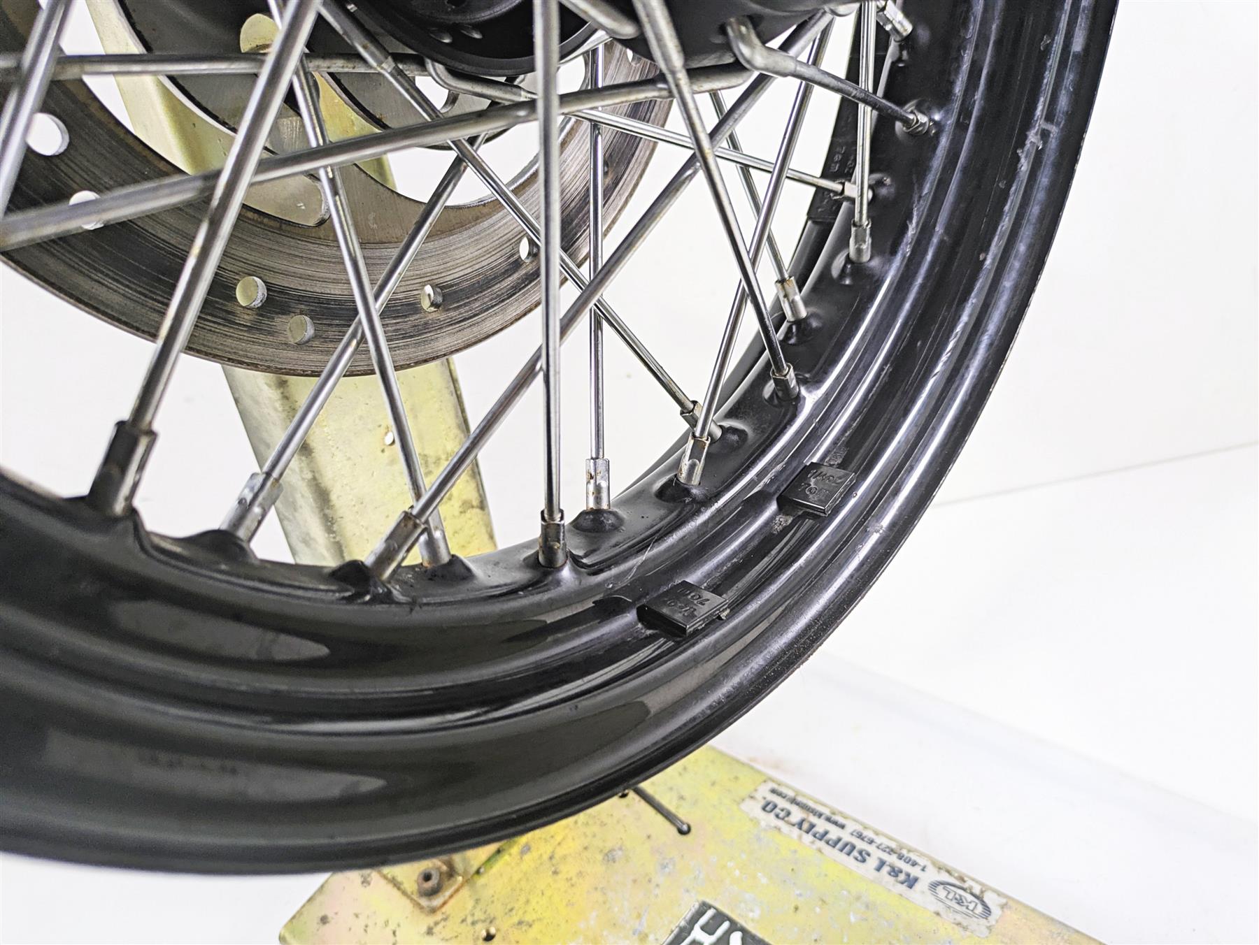 2014 Harley FLS Softail Slim Rear Wheel Rim 16x3 READ 55109-12 {{ shop.shopifyCountryName }} - Mototech271