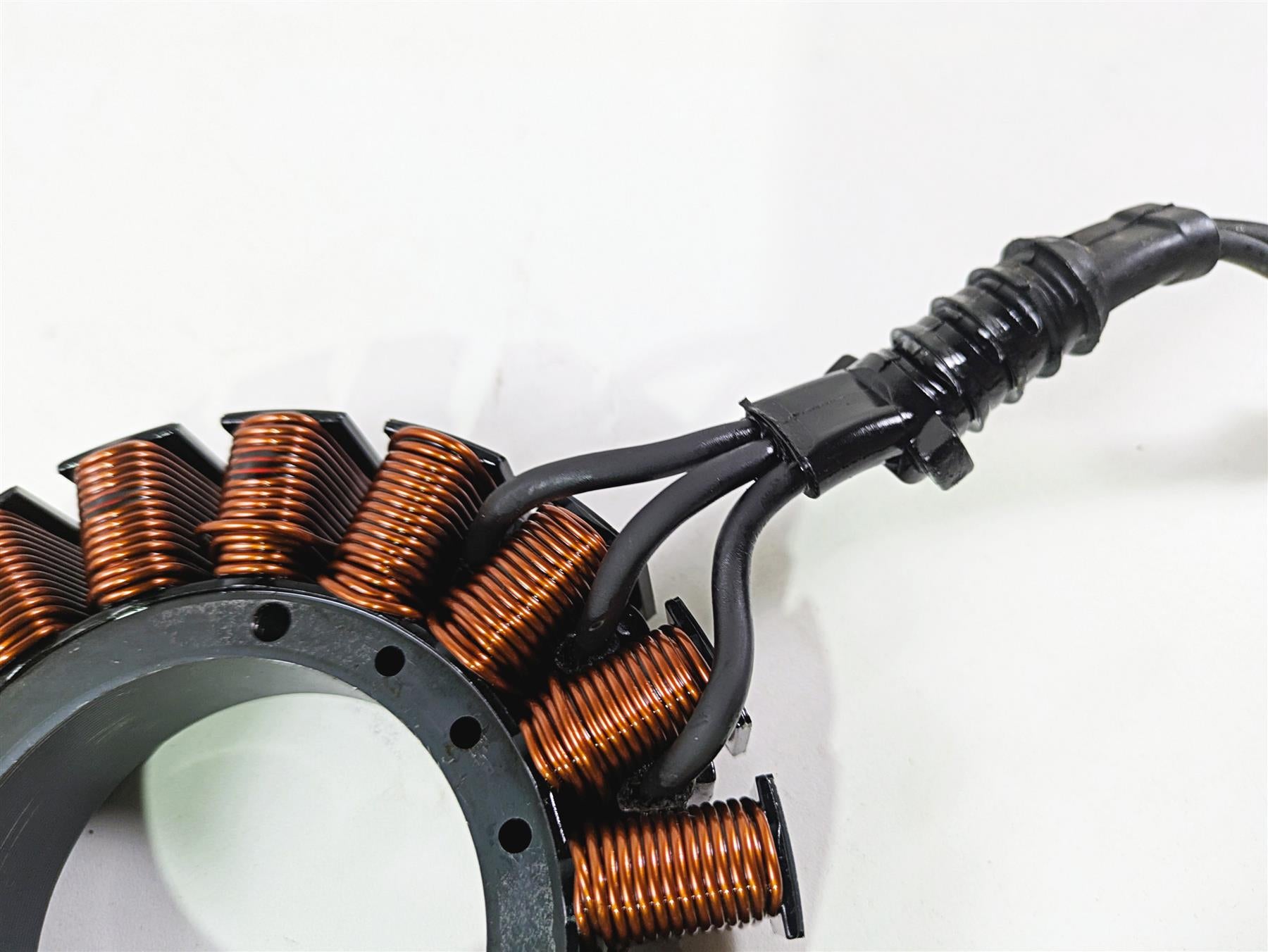 2016 Harley Touring FLHR Road King Ignition Alternator Stator 29987-06D {{ shop.shopifyCountryName }} - Mototech271