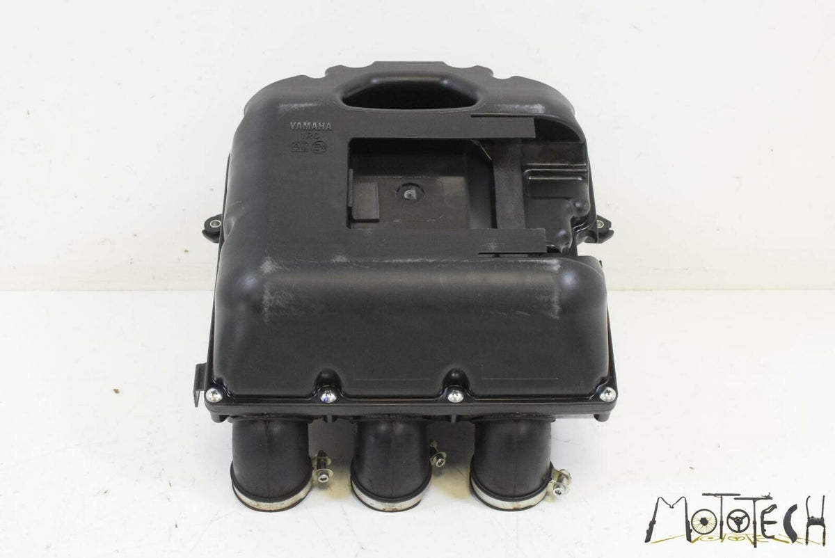 2016 Yamaha MT09 FZ09 Air Cleaner Breather Filter Box Assembly 90110-06388-00 {{ shop.shopifyCountryName }} - Mototech271