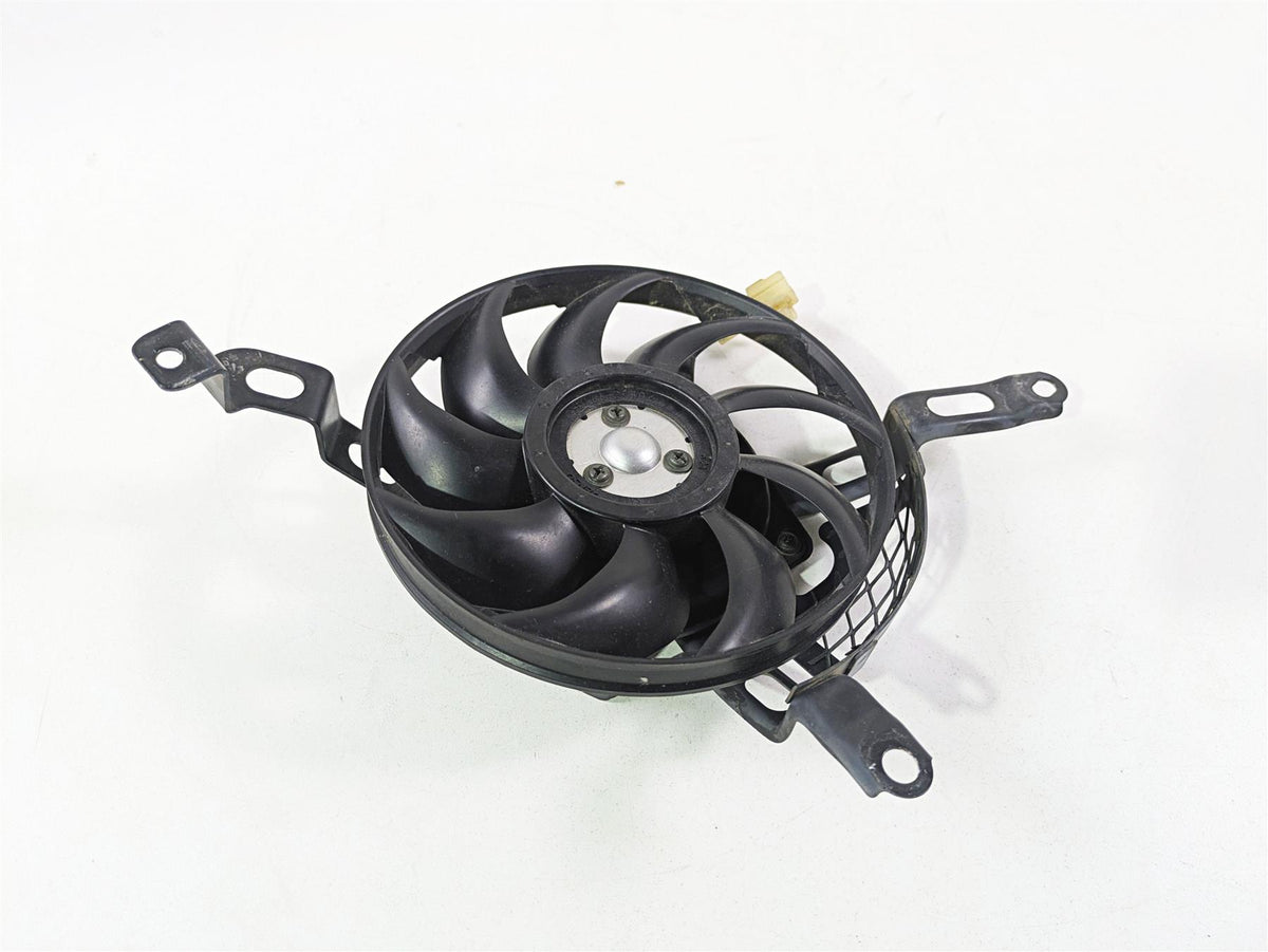 2006 Suzuki GSXR1000 K6 Cooler Radiator Fan - Tested 17800-41G00 {{ shop.shopifyCountryName }} - Mototech271