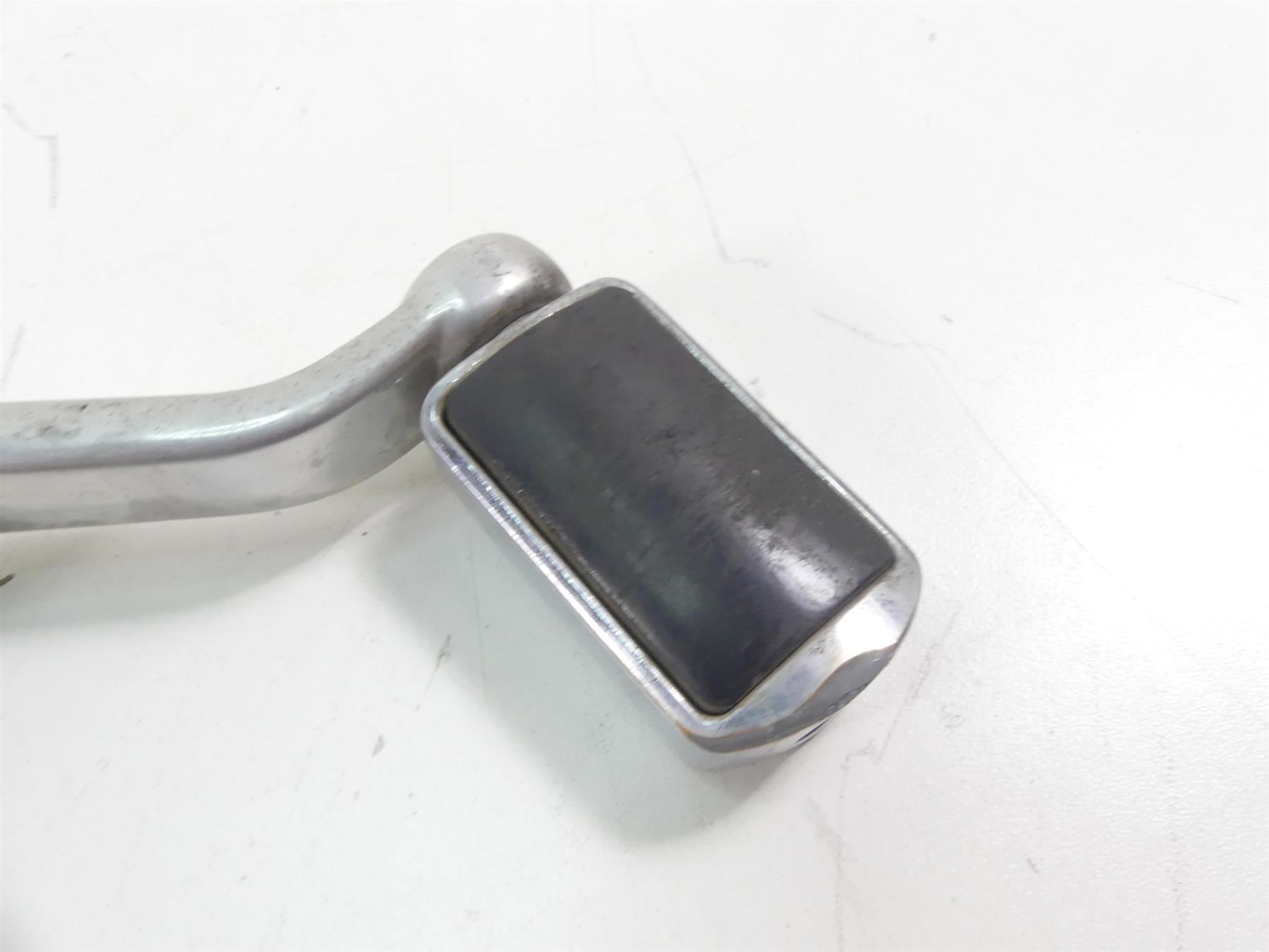2013 Harley Davidson VRSCF Muscle Left Front Footpeg & Shifter Parts 54046-12 {{ shop.shopifyCountryName }} - Mototech271
