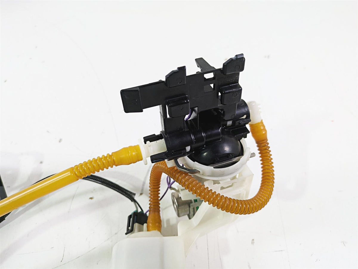 2015 Harley FXDL Dyna Low Rider Fuel Gas Petrol Pump & Sending Unit 75246-04A {{ shop.shopifyCountryName }} - Mototech271
