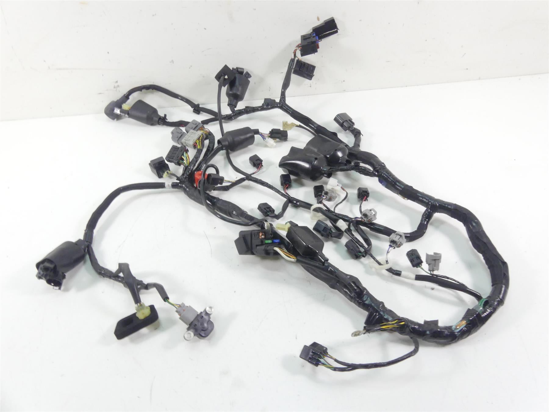 2013 Kawasaki ZX636 ZX6R Ninja Main Wiring Harness Loom - Read 26031-1548A {{ shop.shopifyCountryName }} - Mototech271