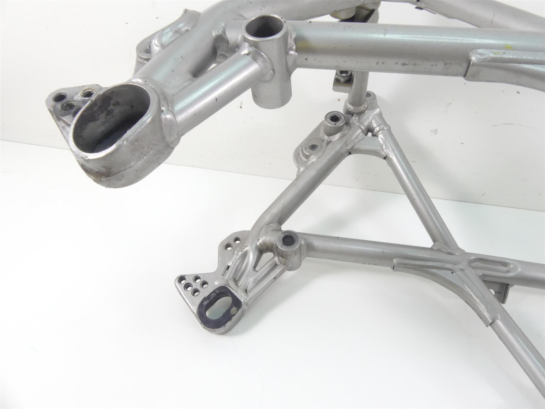 2004 Ducati 999 SBK Straight Main Frame Chassis With North Carolina Clear Title 47011773AA {{ shop.shopifyCountryName }} - Mototech271