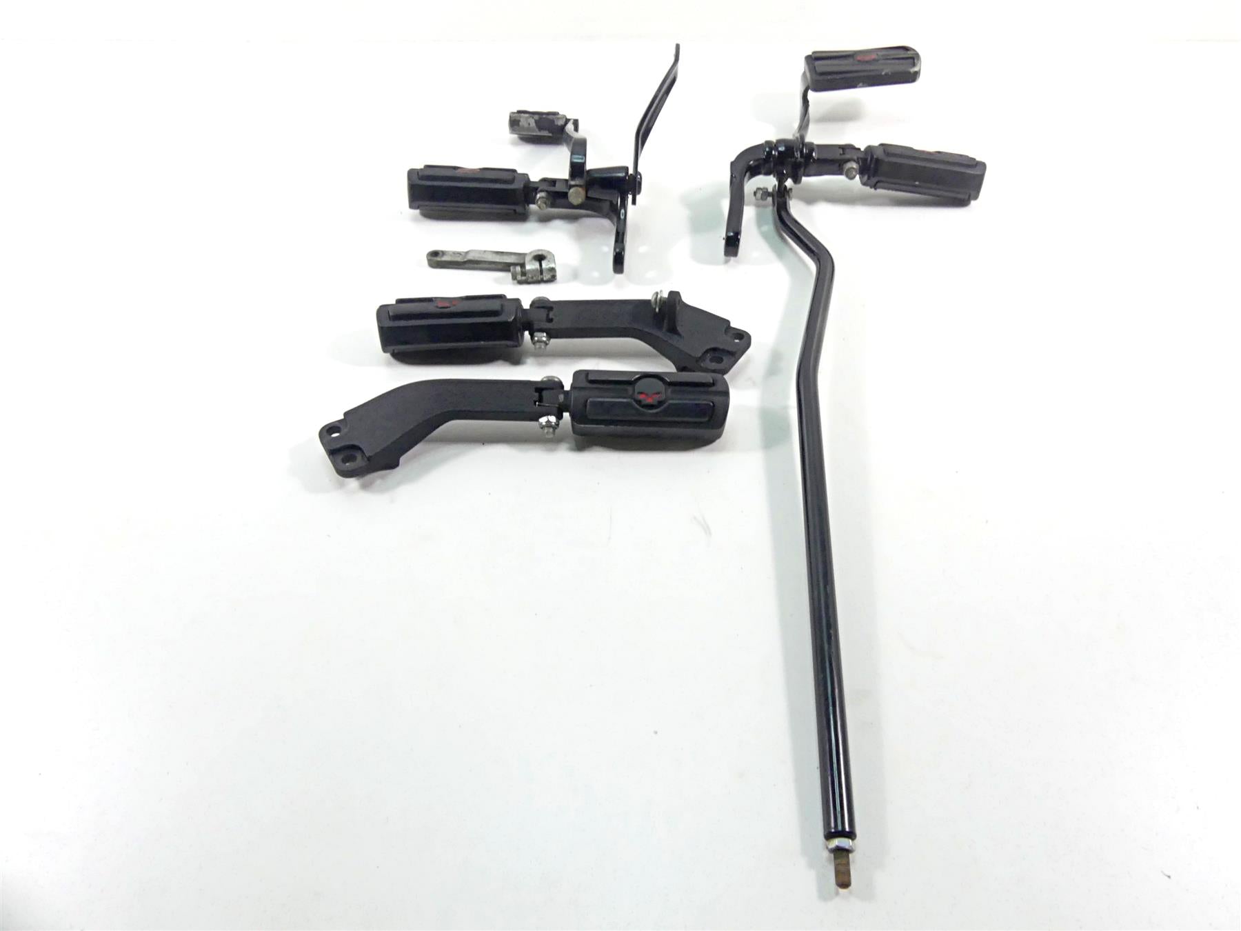 2014 Harley FXDL Dyna Low Rider Front Black Forward Foot Control Set 50500279 {{ shop.shopifyCountryName }} - Mototech271