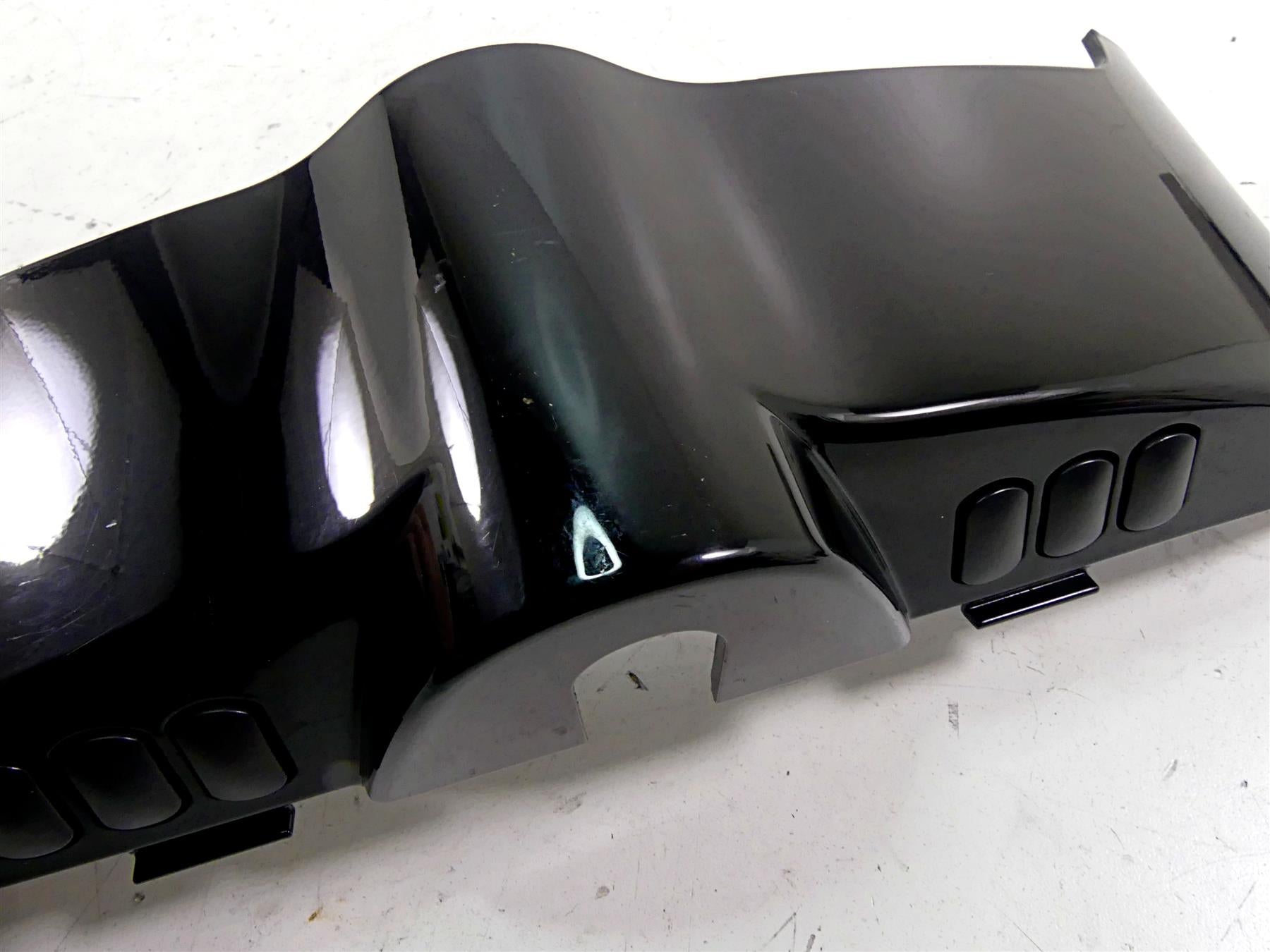 2015 Harley Touring FLHXS Street Glide Ignition Switch Panel Fairing 70900137 {{ shop.shopifyCountryName }} - Mototech271
