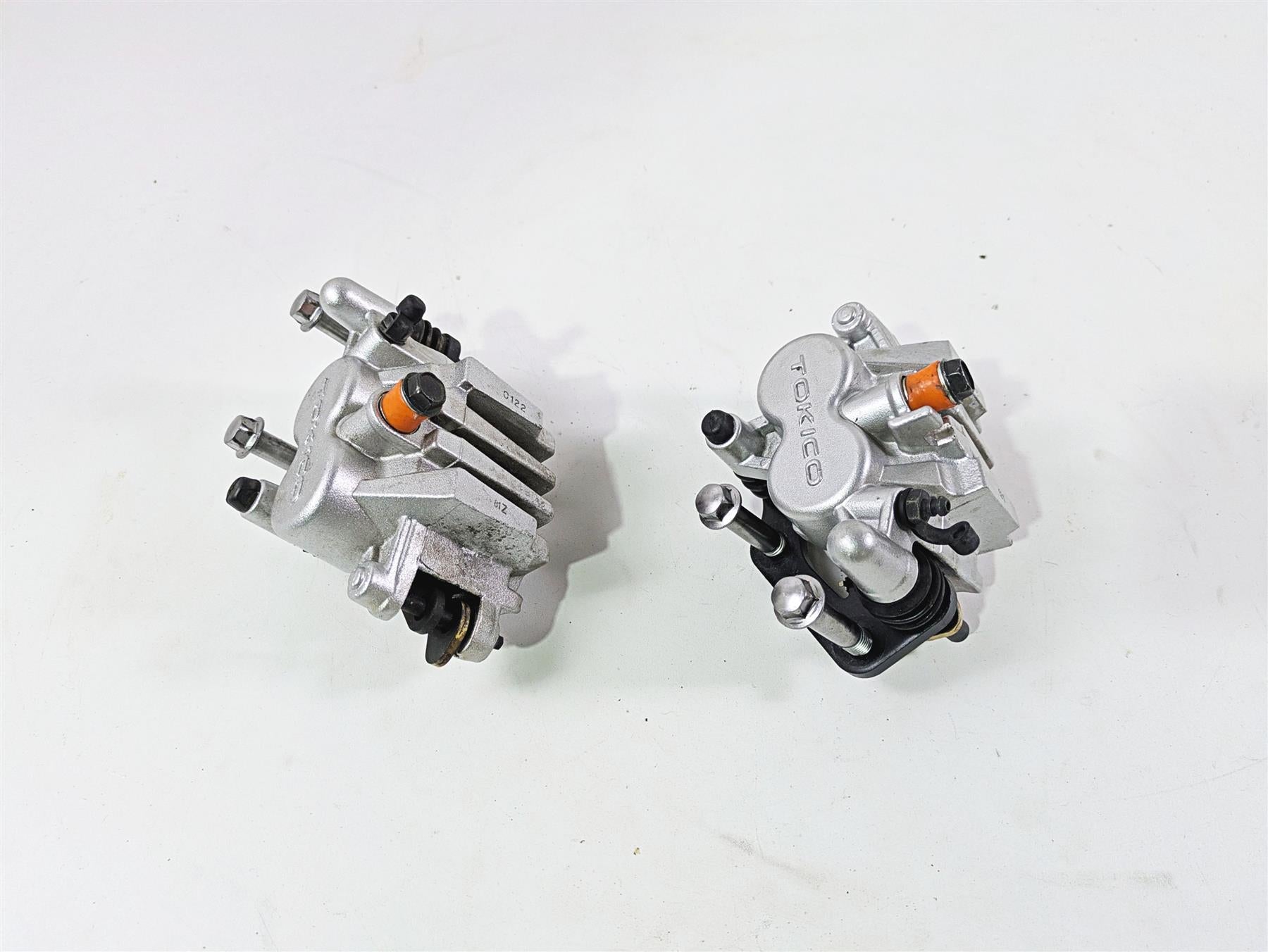 2008 Kawasaki VN1600 Vulcan Nomad Tokico Front Brake Caliper Set 43044-1115 {{ shop.shopifyCountryName }} - Mototech271