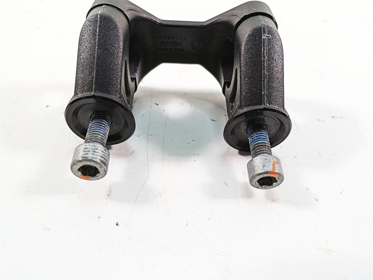 2020 Aprilia Tuono V4 Factory Handlebar Holder Riser Set 2B003986 2B003980 {{ shop.shopifyCountryName }} - Mototech271