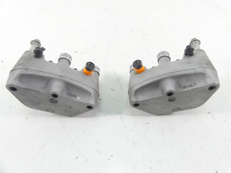 2005 Harley Touring CVO FLHTCSE Electra Glide Front Brake Caliper Set 44382-99C {{ shop.shopifyCountryName }} - Mototech271