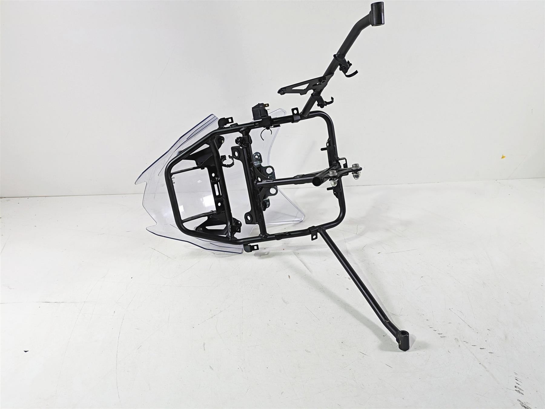 2023 Kawasaki KLR KL 650 Adventure Front Stay Carrier Holder & Screen 39137-0731 {{ shop.shopifyCountryName }} - Mototech271