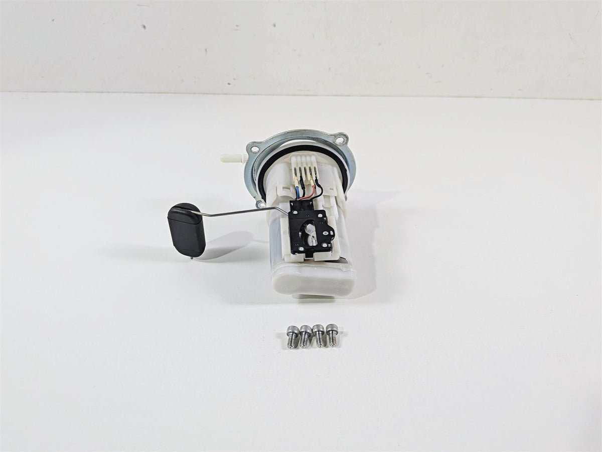 2023 Yamaha MT10 MTN1000 Fuel Gas Petrol Pump B67-13907-10-00 {{ shop.shopifyCountryName }} - Mototech271