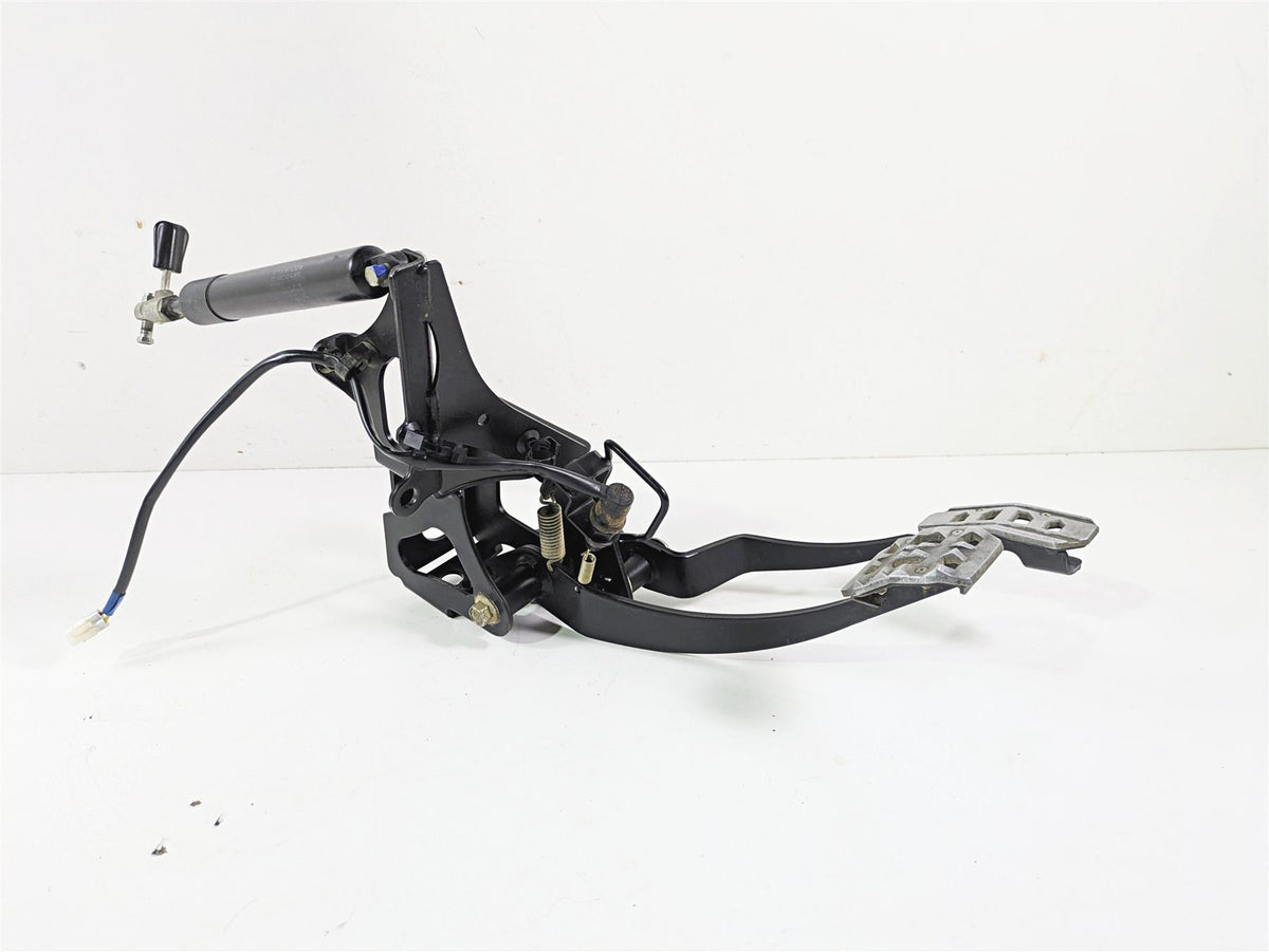 2020 Yamaha YXZ1000 R SS XTR Foot Pedal & Mount Set B57-F2548-01-00 {{ shop.shopifyCountryName }} - Mototech271