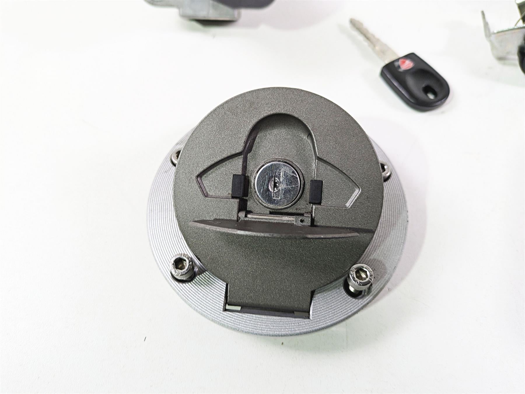 2019 Ducati Supersport 939 S Cdi Ecu Speedometer Ignition Switch Set 40611285D {{ shop.shopifyCountryName }} - Mototech271