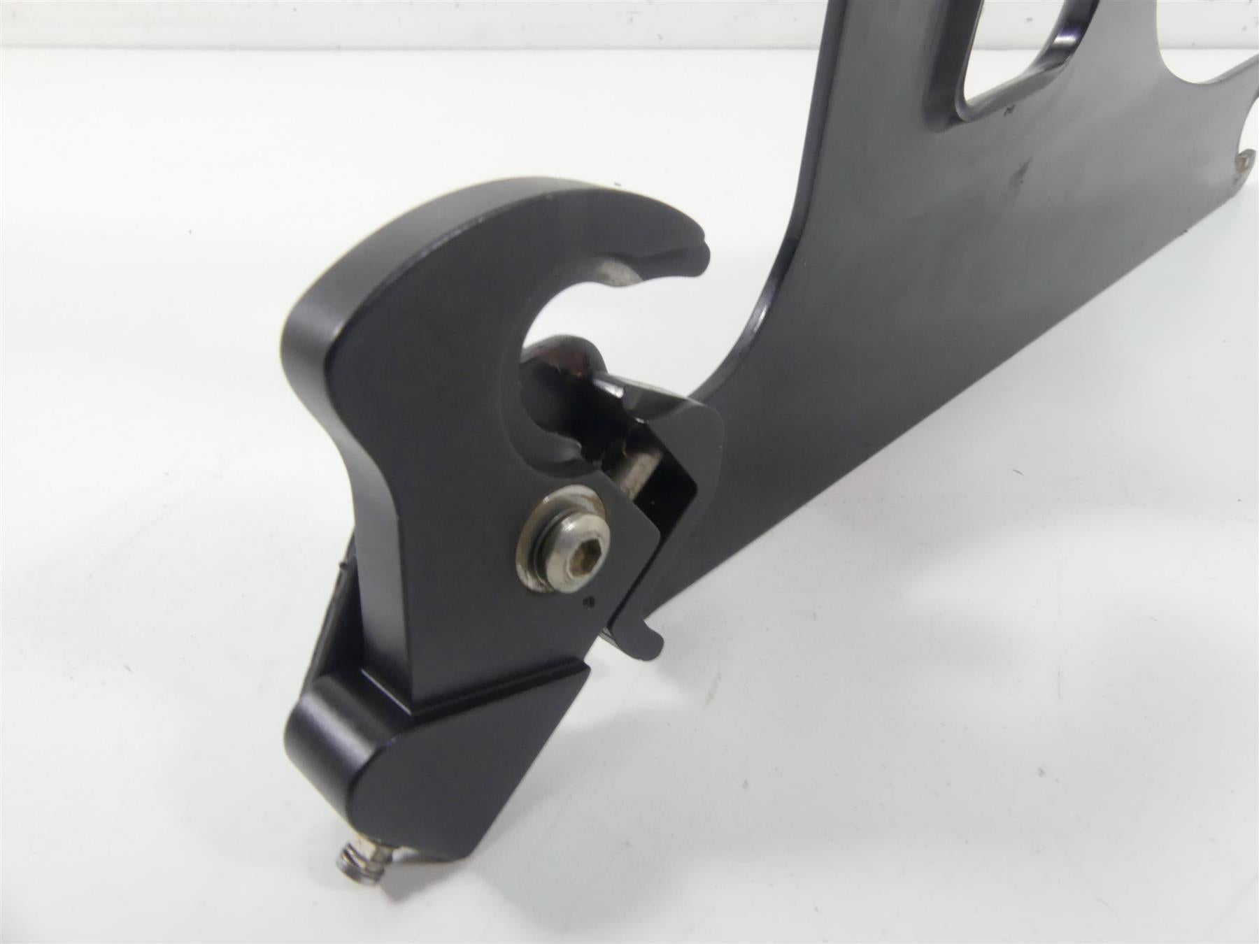 2014 Harley FXDF Dyna Fat Bob Oem Sissybar + Luggage Rack Set 52124-09A 54049-10 {{ shop.shopifyCountryName }} - Mototech271