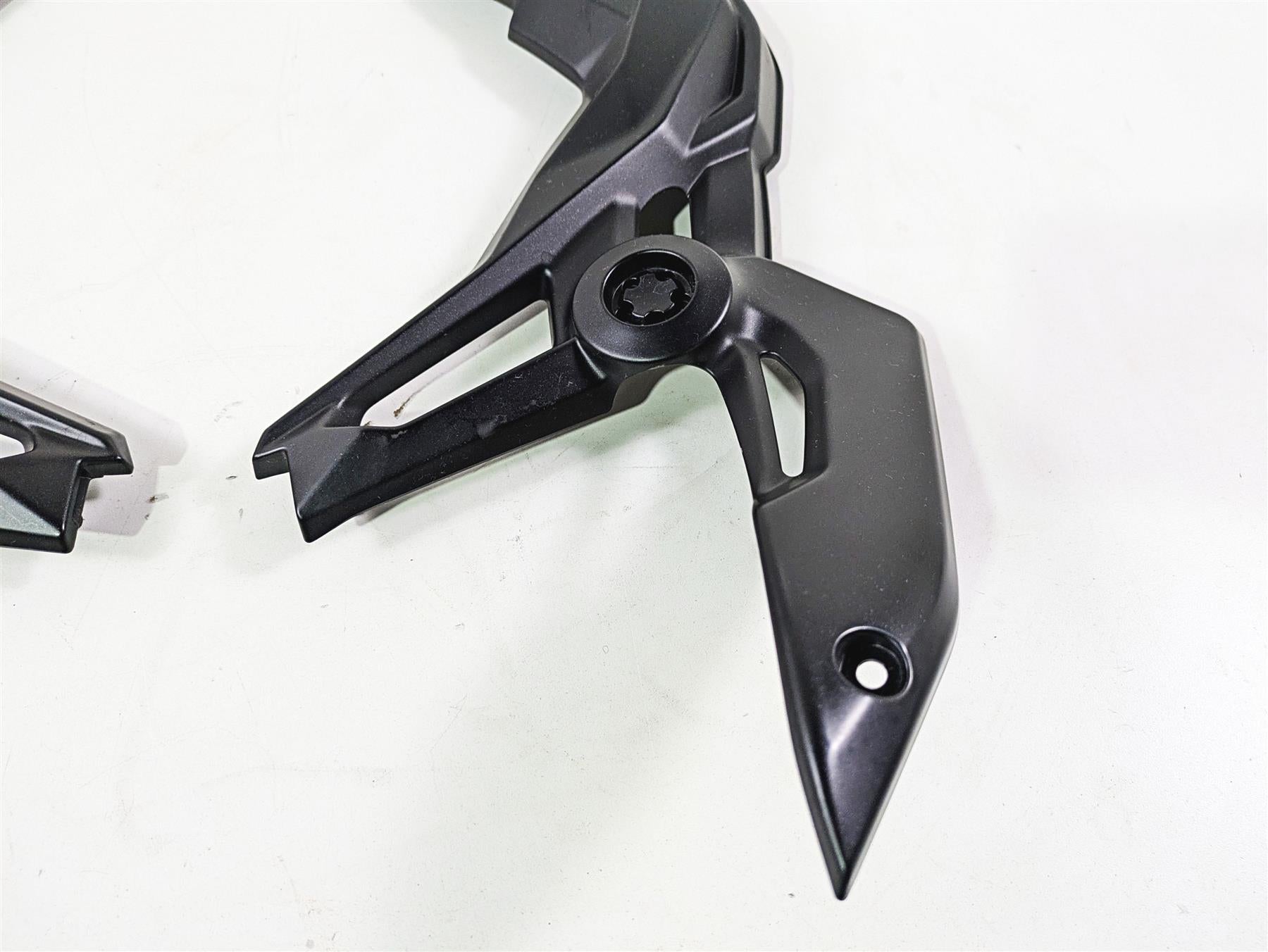 2021 Kawasaki Z900 ZR900 Left Right Pivot Cover Fairing Set -Read 14093-0926 {{ shop.shopifyCountryName }} - Mototech271