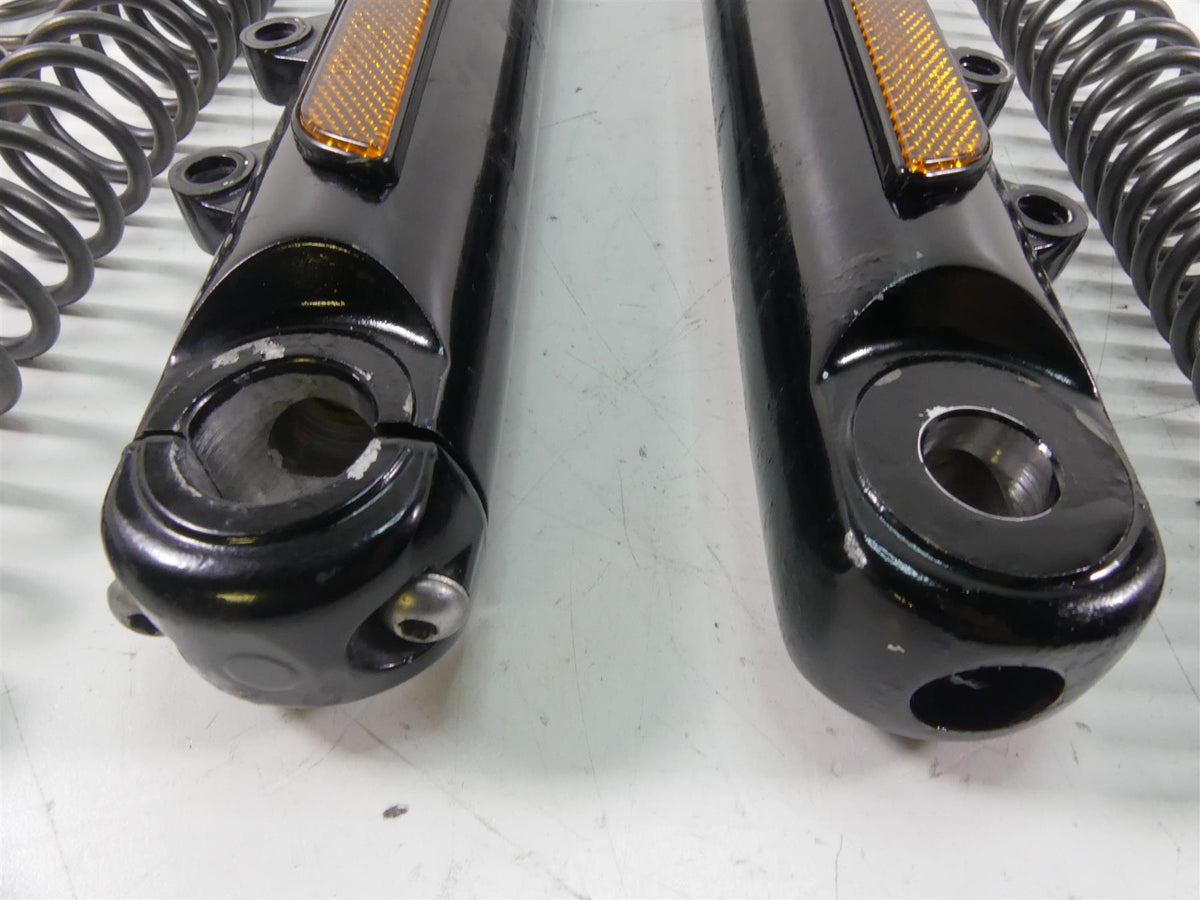 2009 Harley FXDF Dyna Fat Bob Dual Caliper Lower Fork Tubes 48622-08 48623-08 {{ shop.shopifyCountryName }} - Mototech271