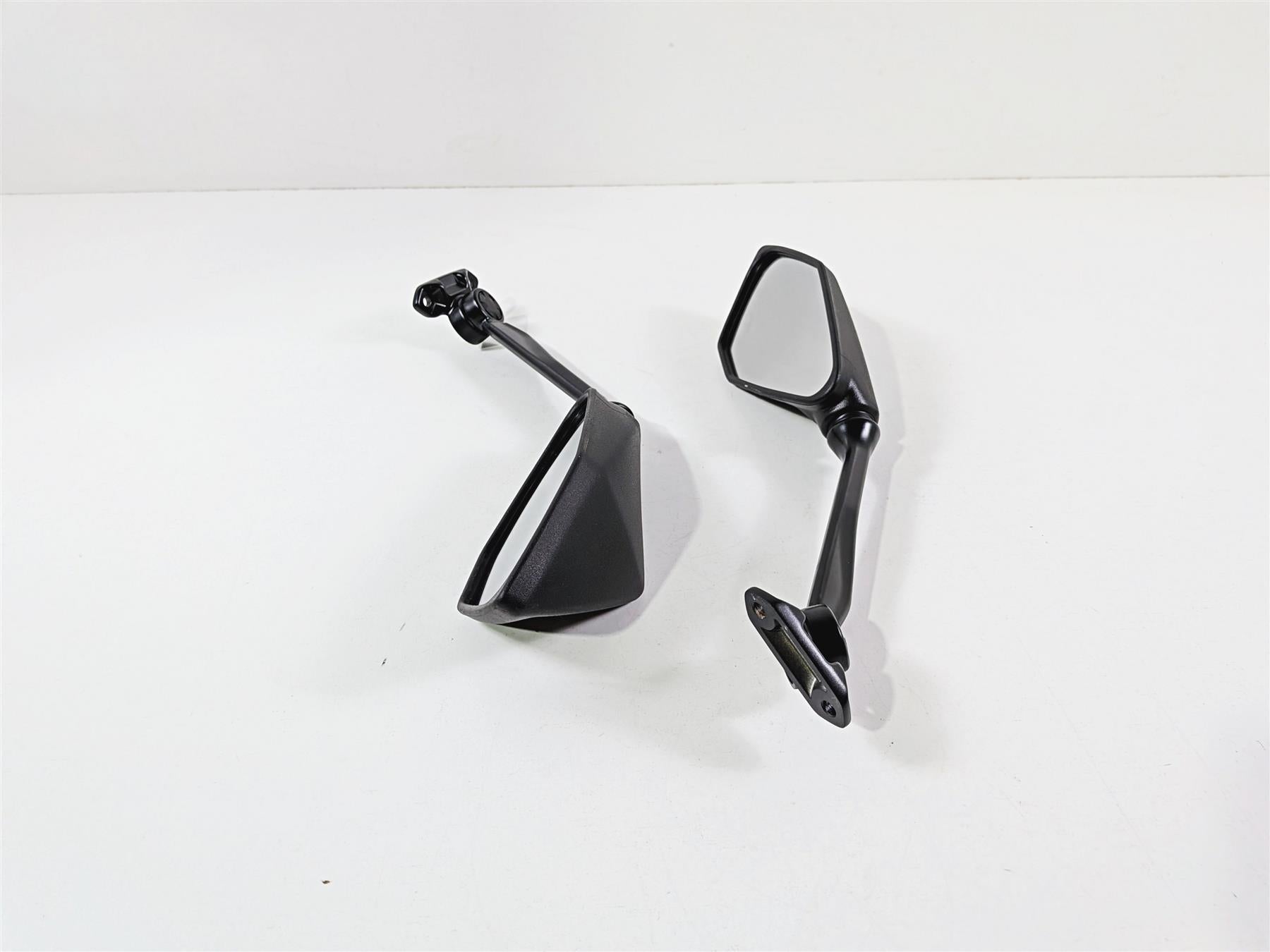 2024 Kawasaki EX500 Ninja 40th An. Left Right Mirror Set 56001-0378 56001-0379 {{ shop.shopifyCountryName }} - Mototech271