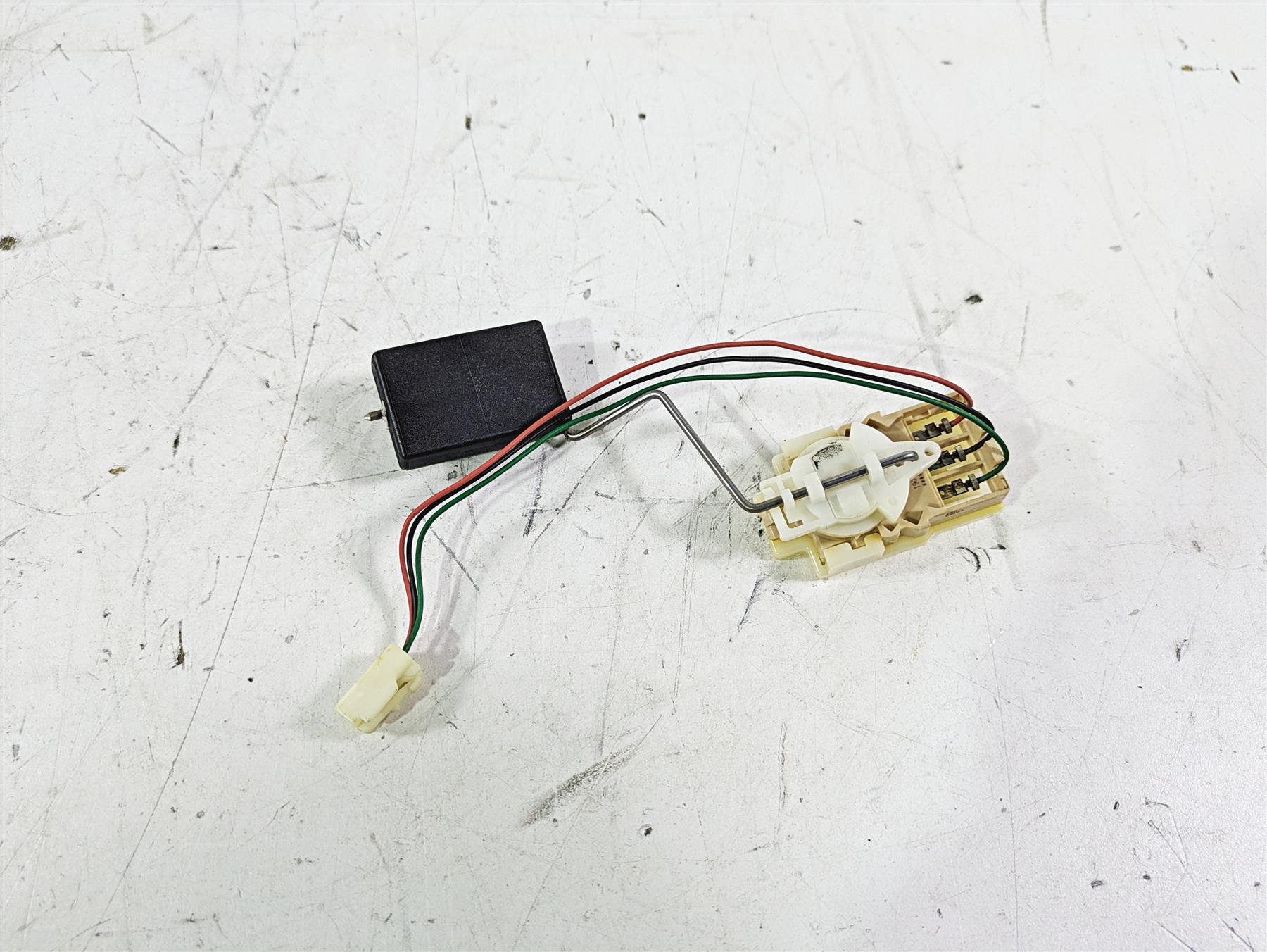 2020 Triumph Street Scrambler 900 Fuel Gas Petrol Level Sensor T2403627 {{ shop.shopifyCountryName }} - Mototech271