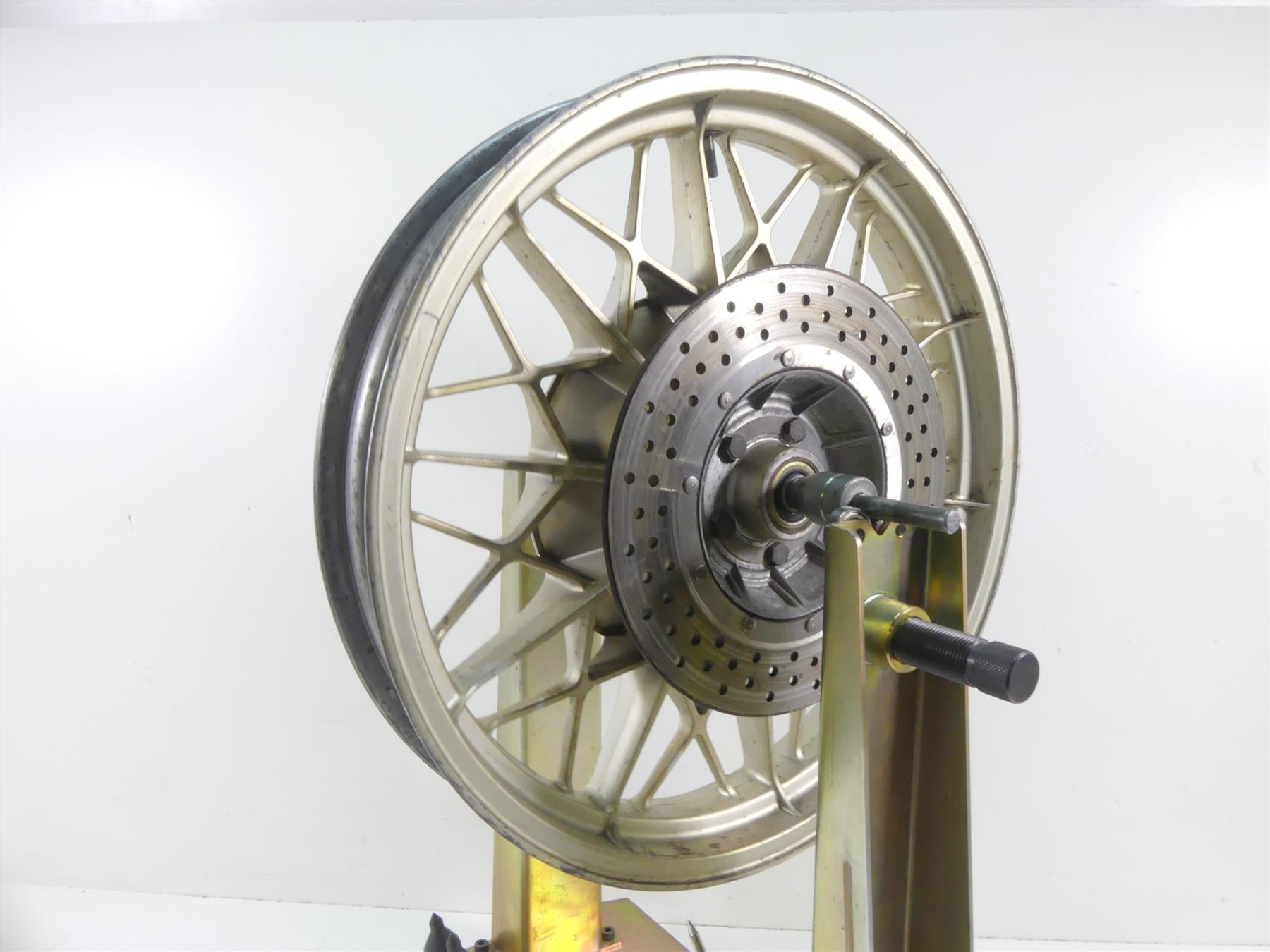 1978 BMW R100 S (2474) Rear Straight Wheel Rim Cast 18x2.75 36311242734 {{ shop.shopifyCountryName }} - Mototech271